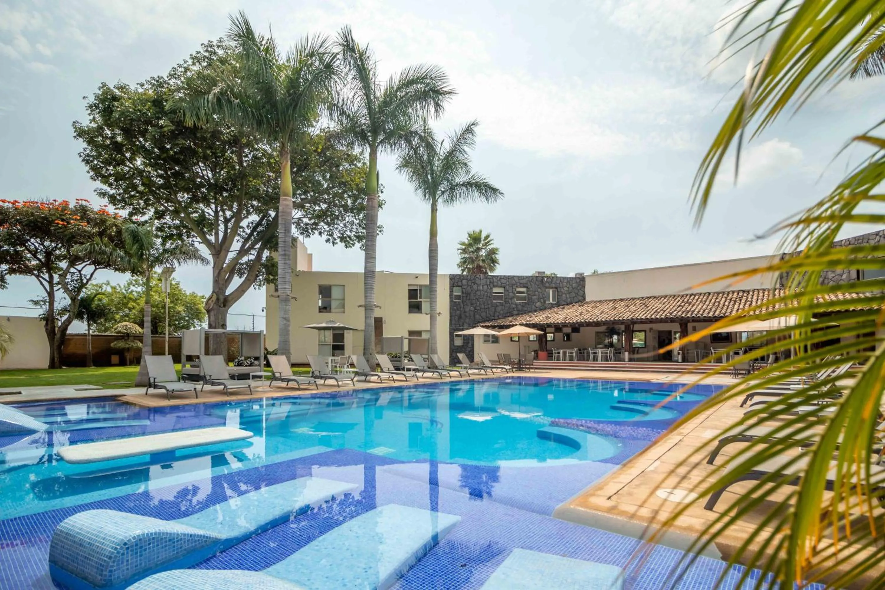 Swimming pool in Alilo by Muuk