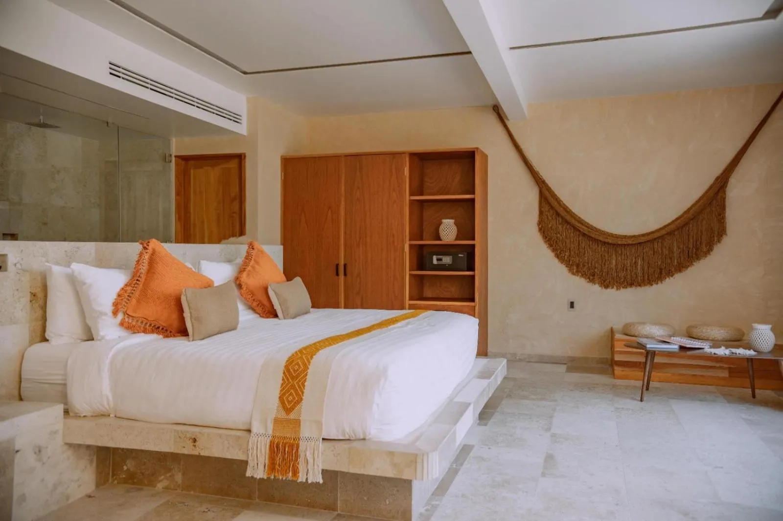 Bed in Alilo by Muuk