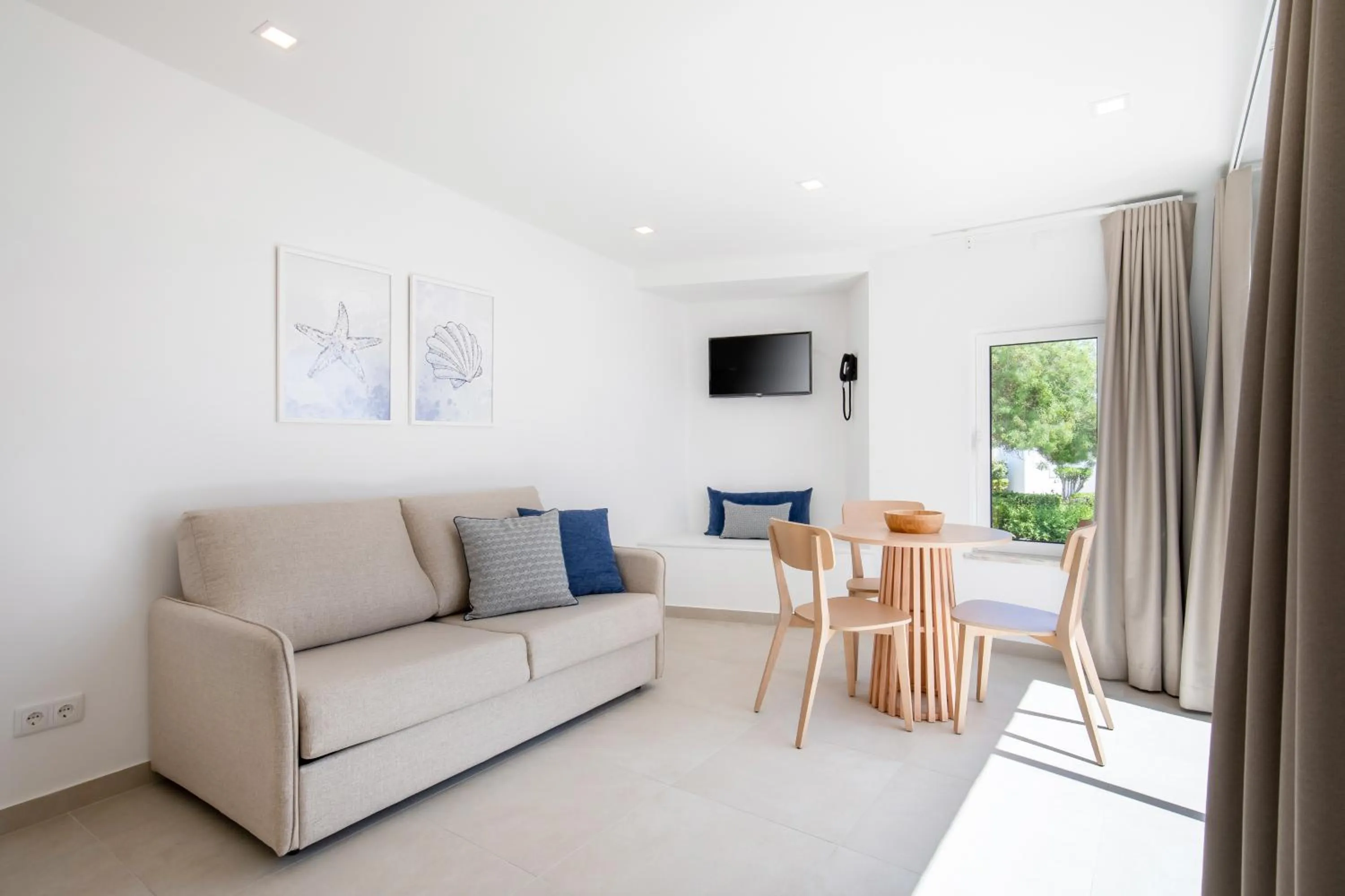 TV and multimedia in Ancora Park - Sunplace Hotels & Resorts