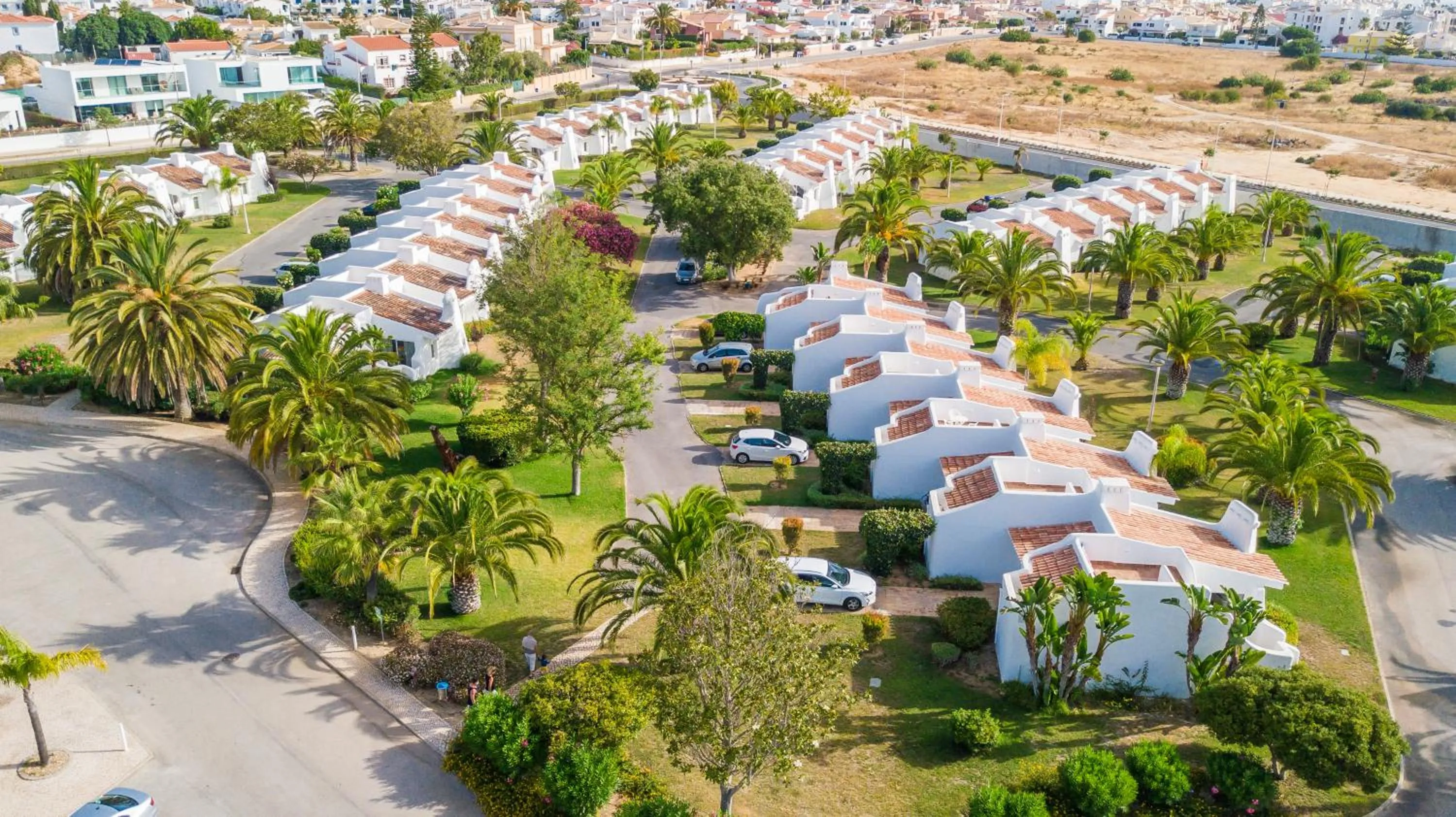 Property building in Ancora Park - Sunplace Hotels & Resorts