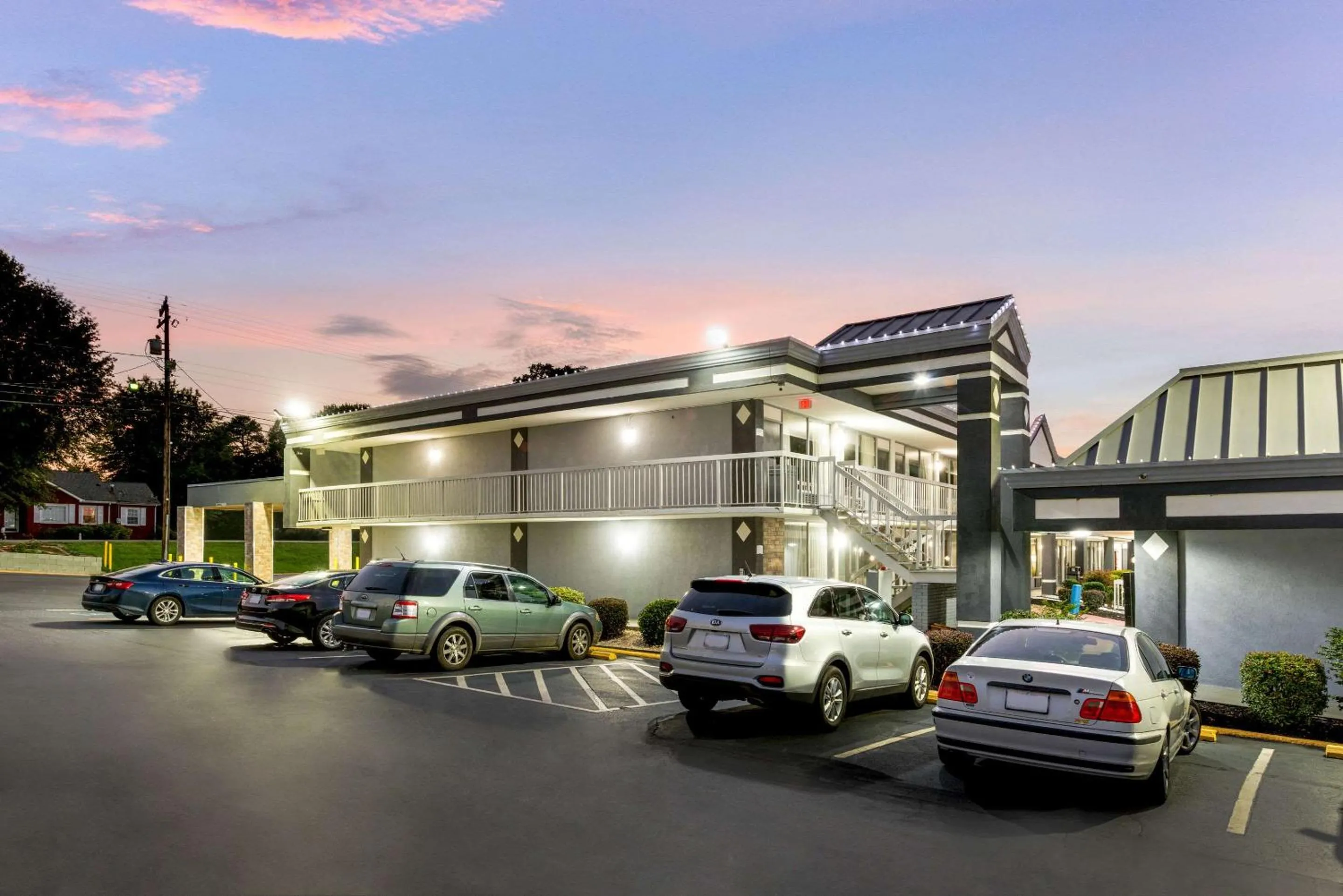 Property building in Quality Inn Concord Kannapolis