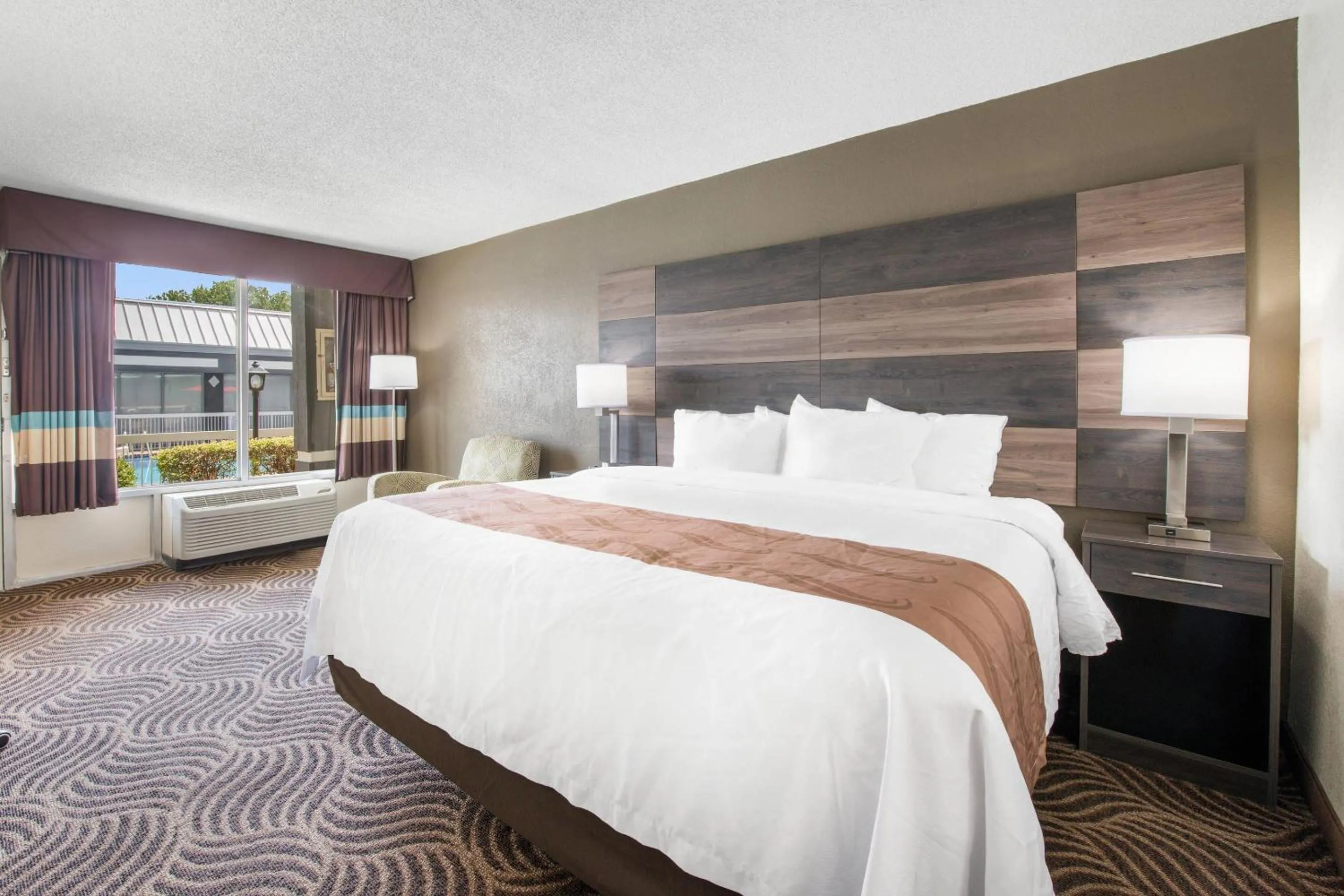 Bedroom, Bed in Quality Inn Concord Kannapolis