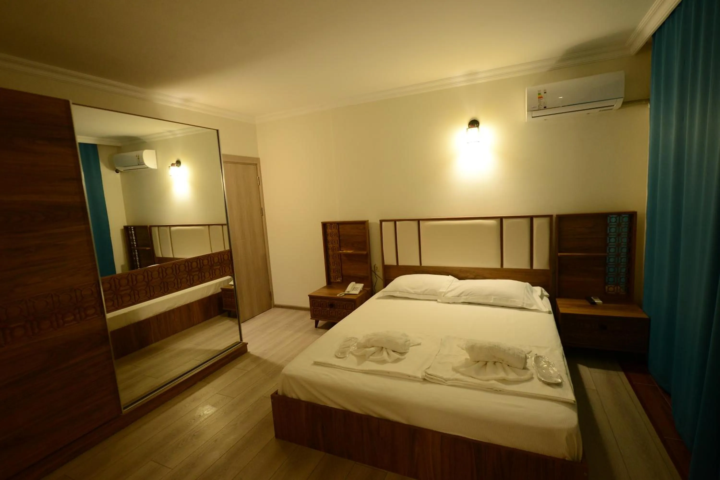 Kitchen or kitchenette, Bed in Hotel Aristocrat Batumi