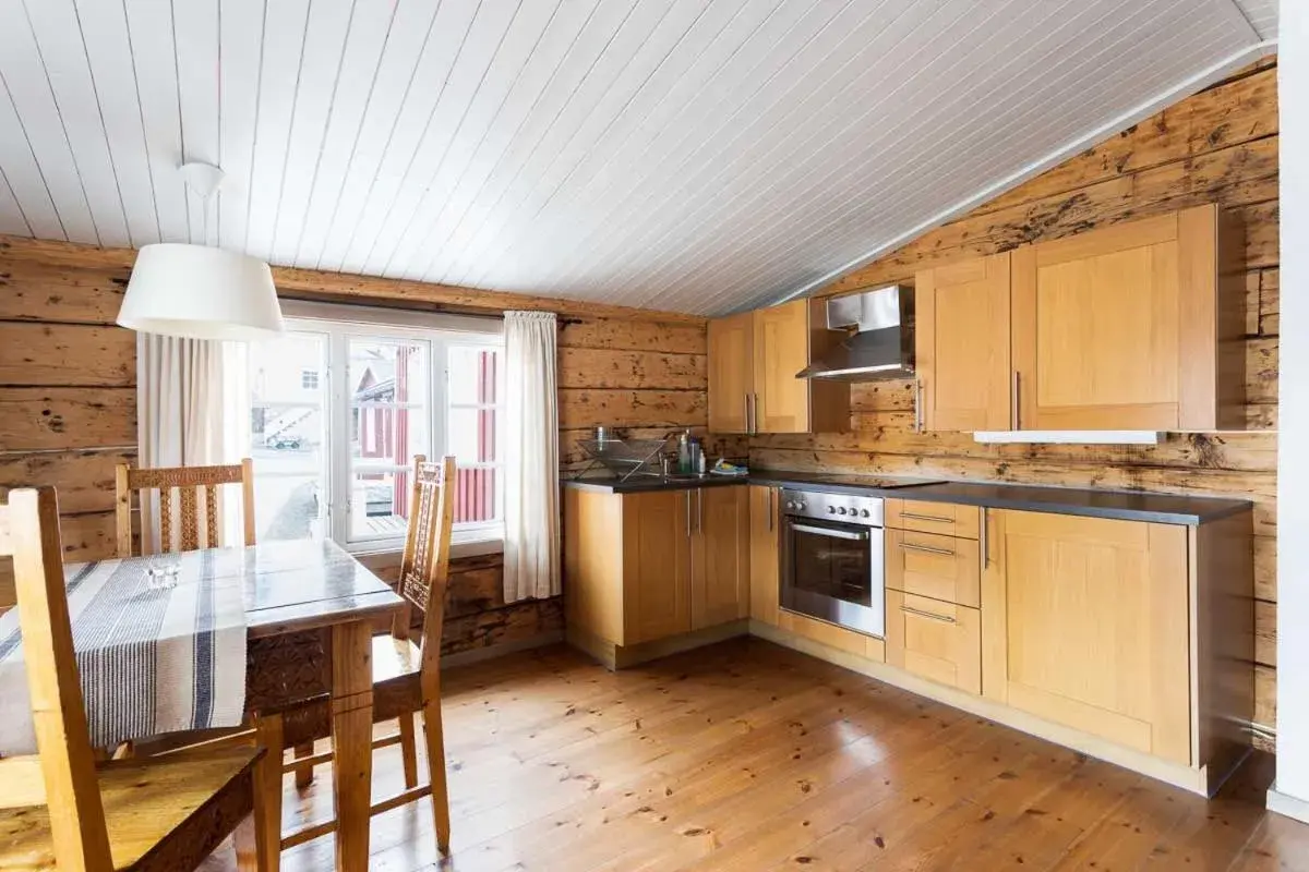 Traditional One-Bedroom Cottage in Eliassen Rorbuer Traditional One-Bedroom Cottage in Eliassen Rorbuer