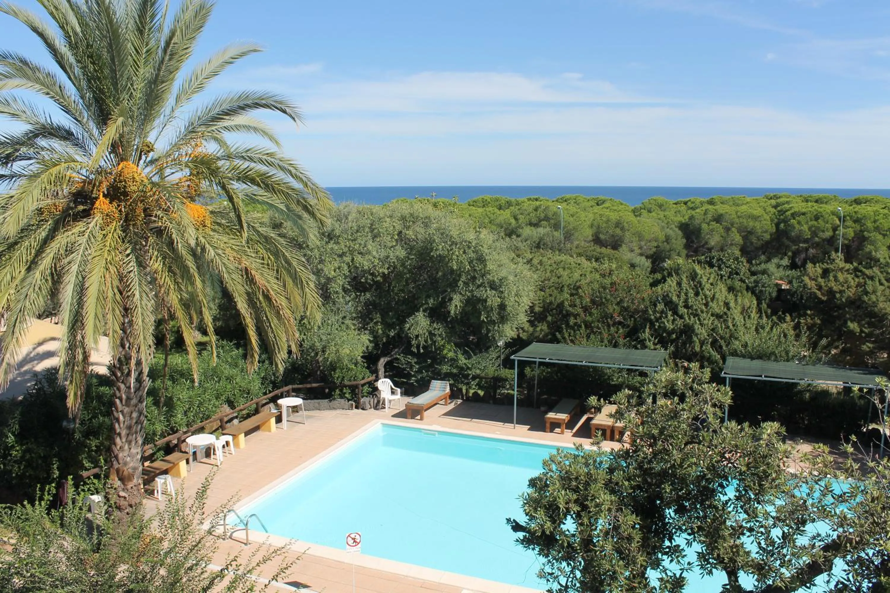 Pool view in Hotel Villa Campana
