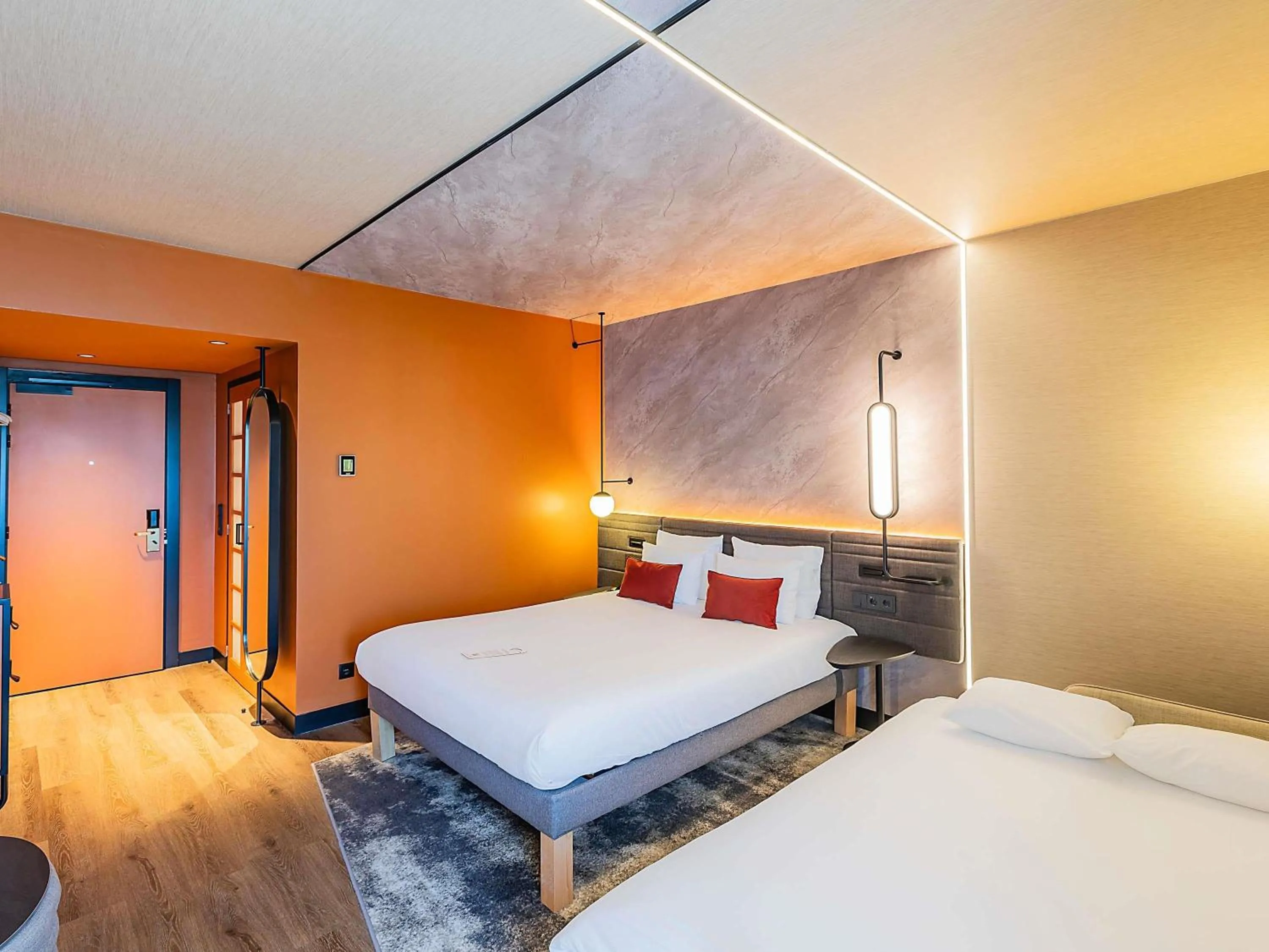 Bedroom, Bed in Novotel Lisboa