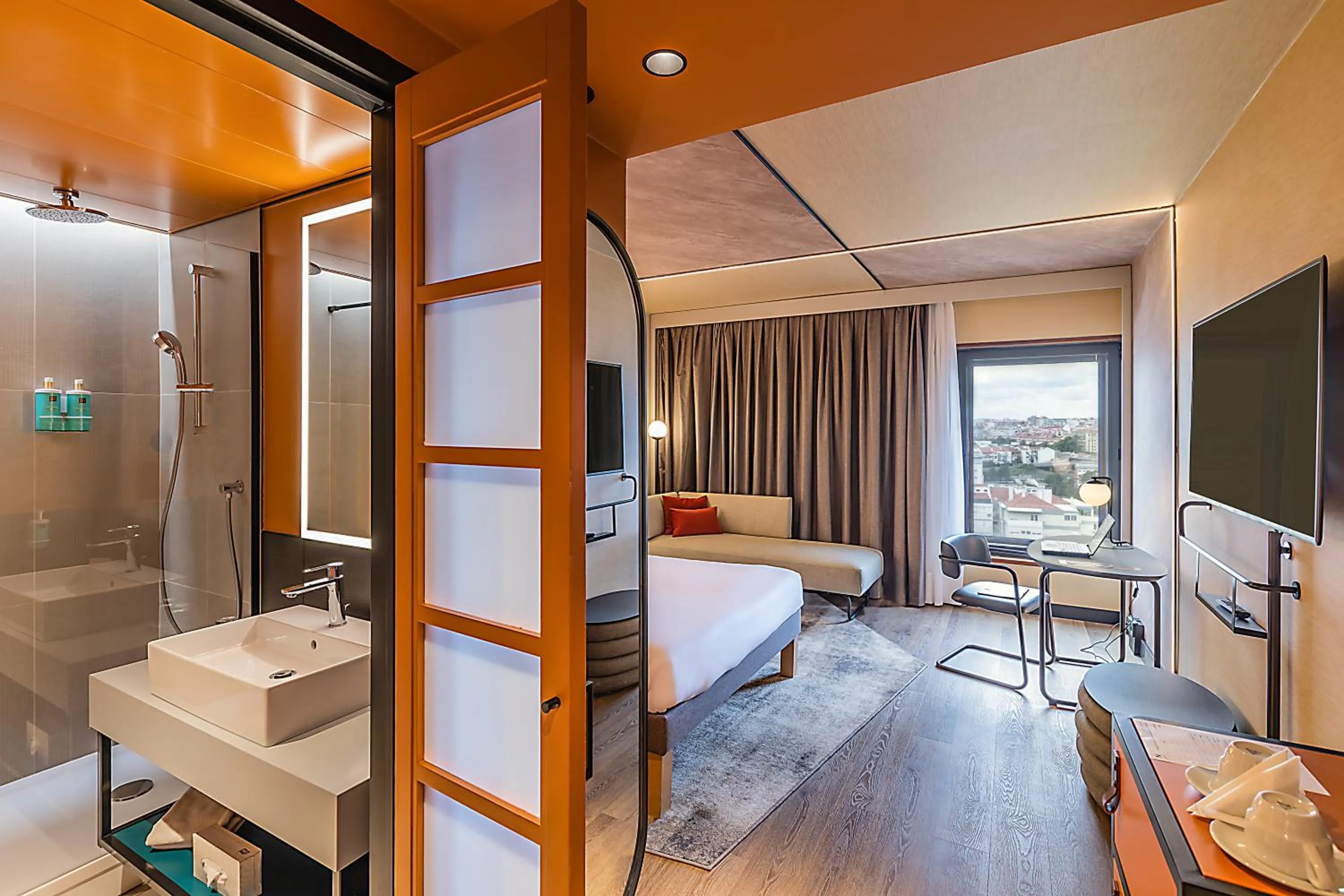 Bed in Novotel Lisboa