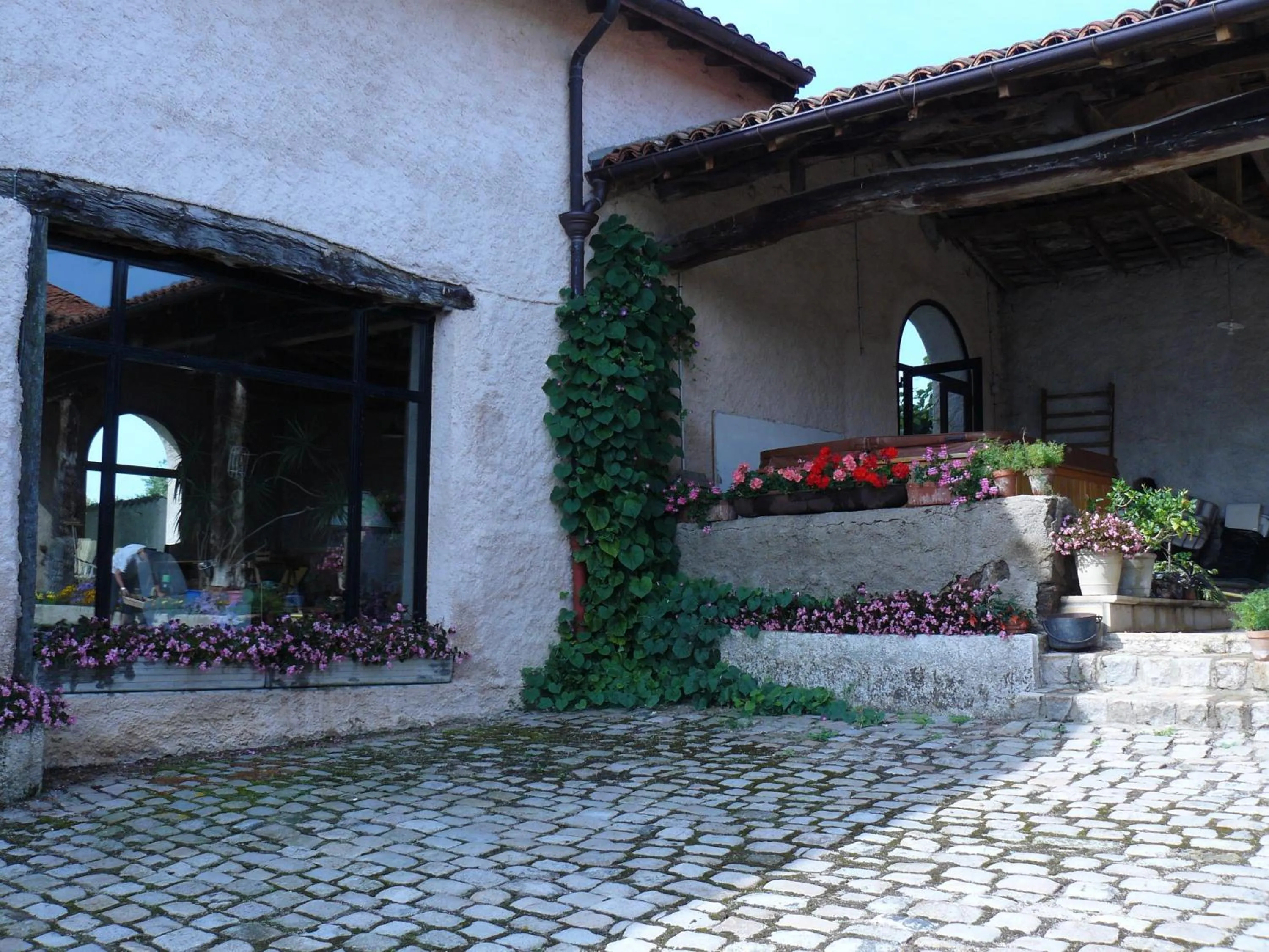 Property building in Chez Jacotte et Elia