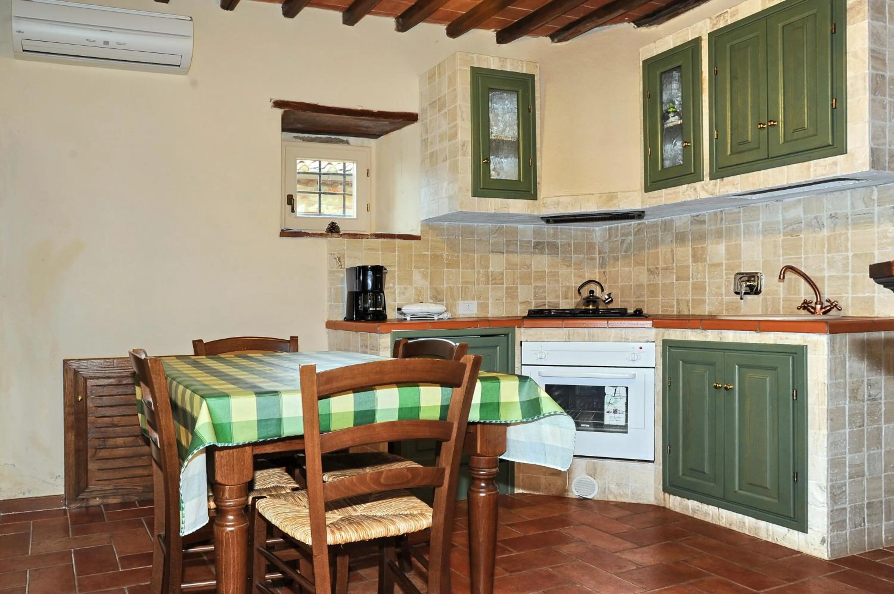 Kitchen or kitchenette in Erboli Residence