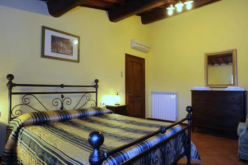Bed in Erboli Residence