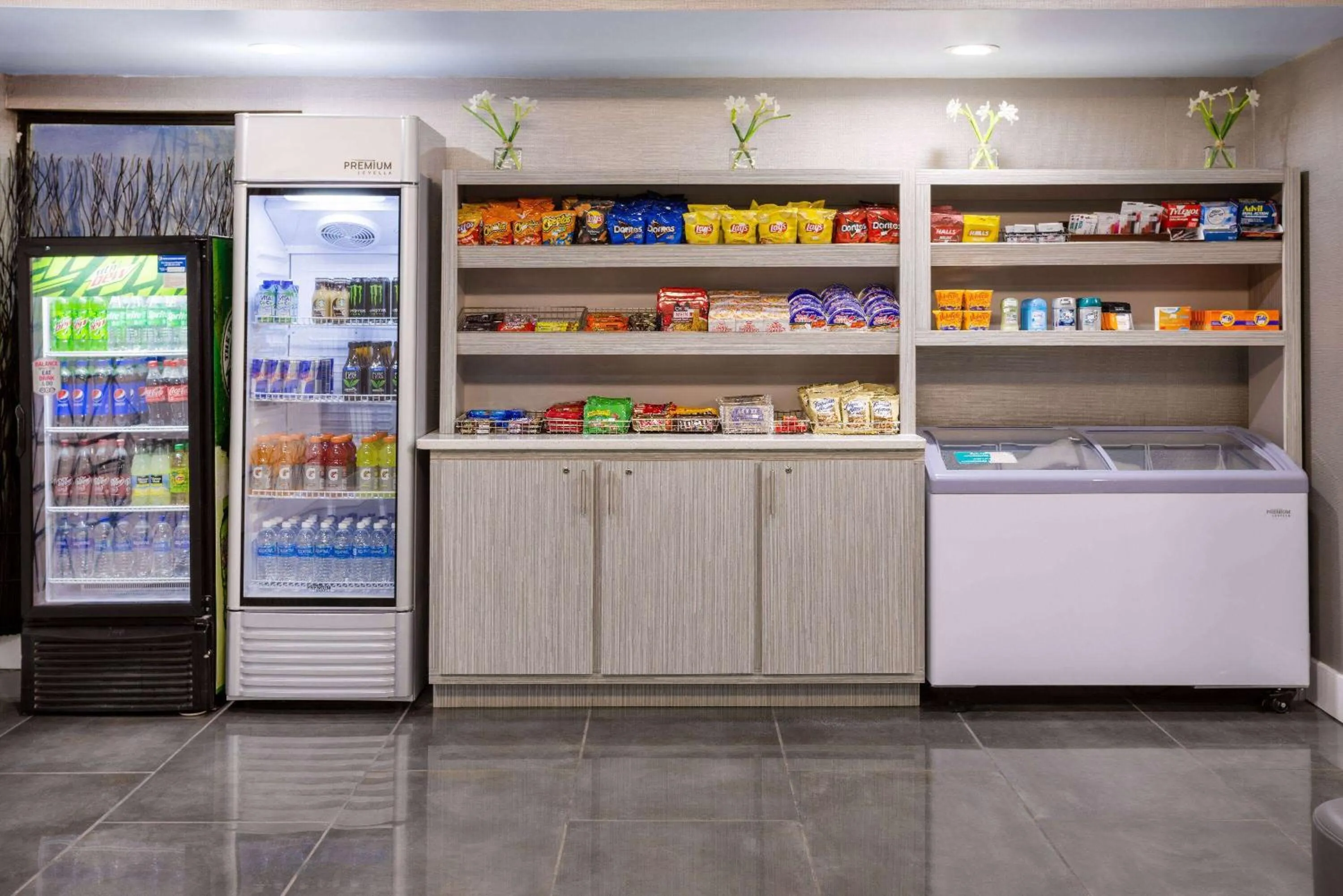 Food and drinks in Baymont by Wyndham La Vergne Nashville I-24 East