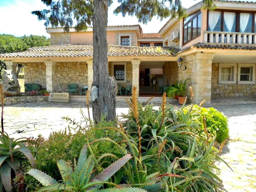 Property building in Hotel Grazia Deledda