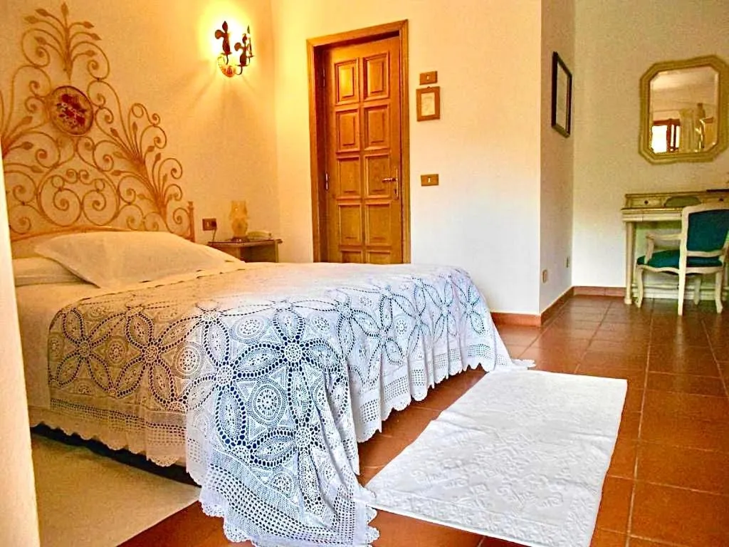 Bed in Hotel Grazia Deledda