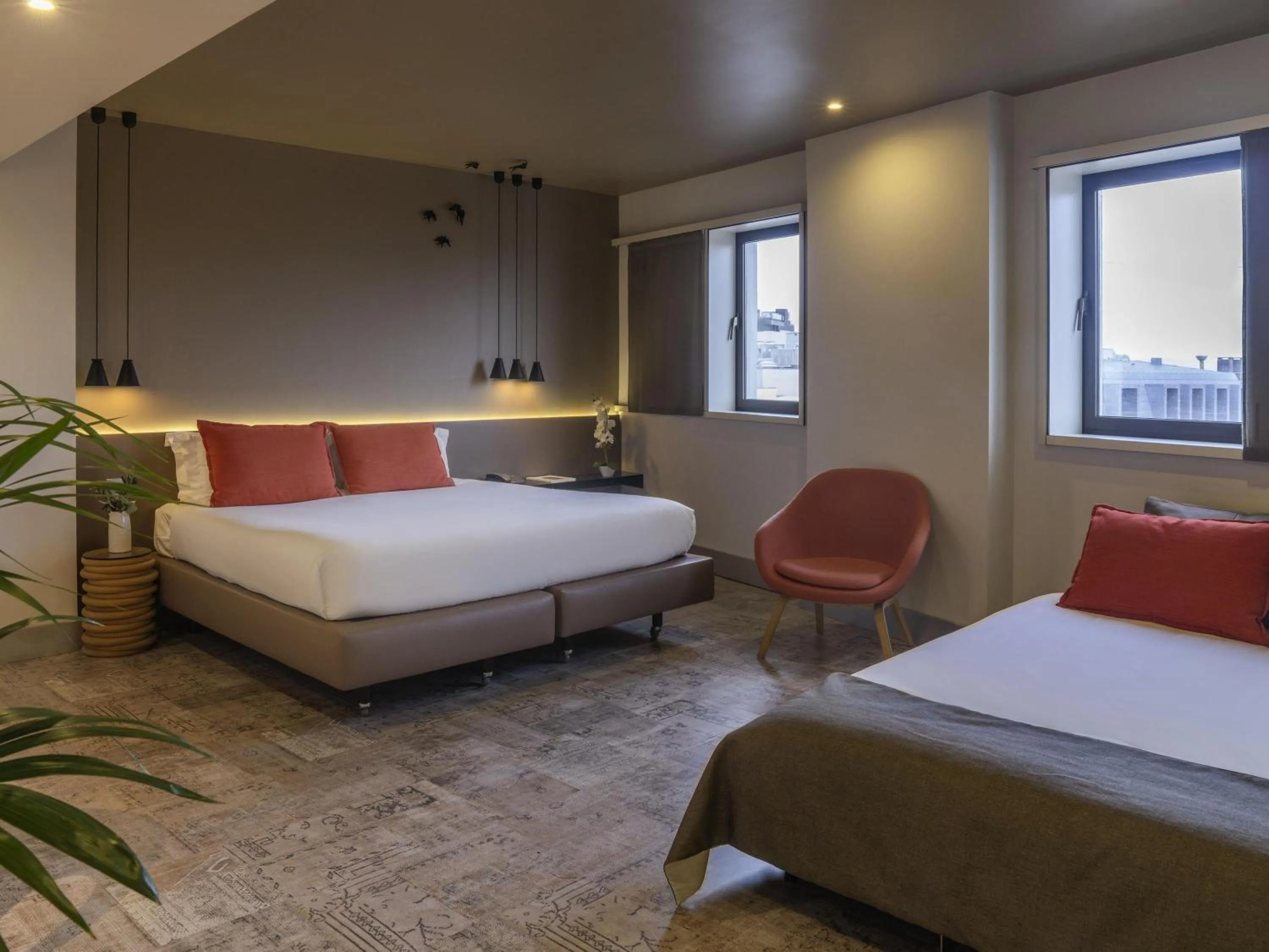 Photo of the whole room, Bed in Mercure Porto Centro Santa Catarina