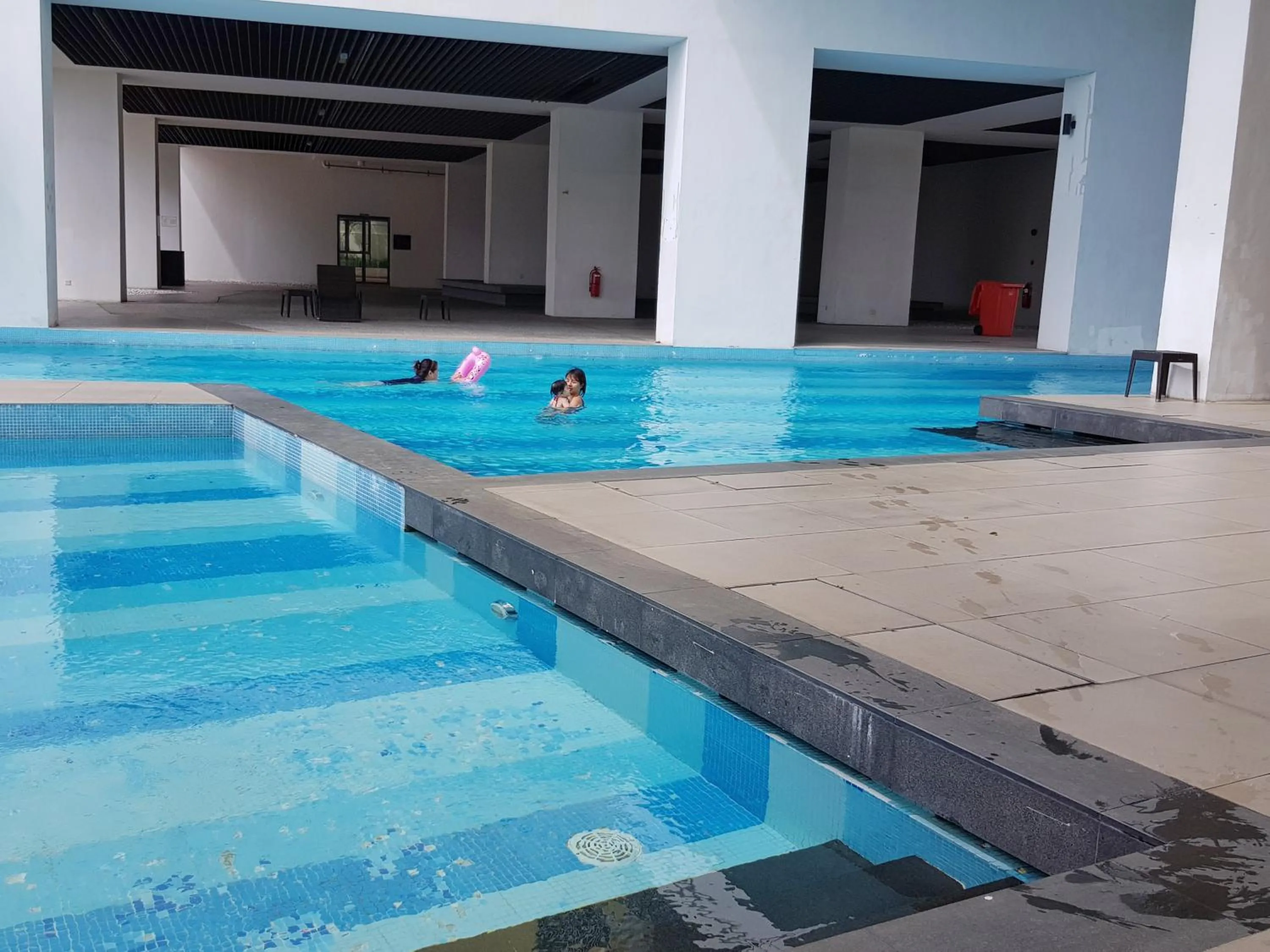 Swimming pool in S1 The Snowy @ Fresh and Cosy Setiawalk Puchong