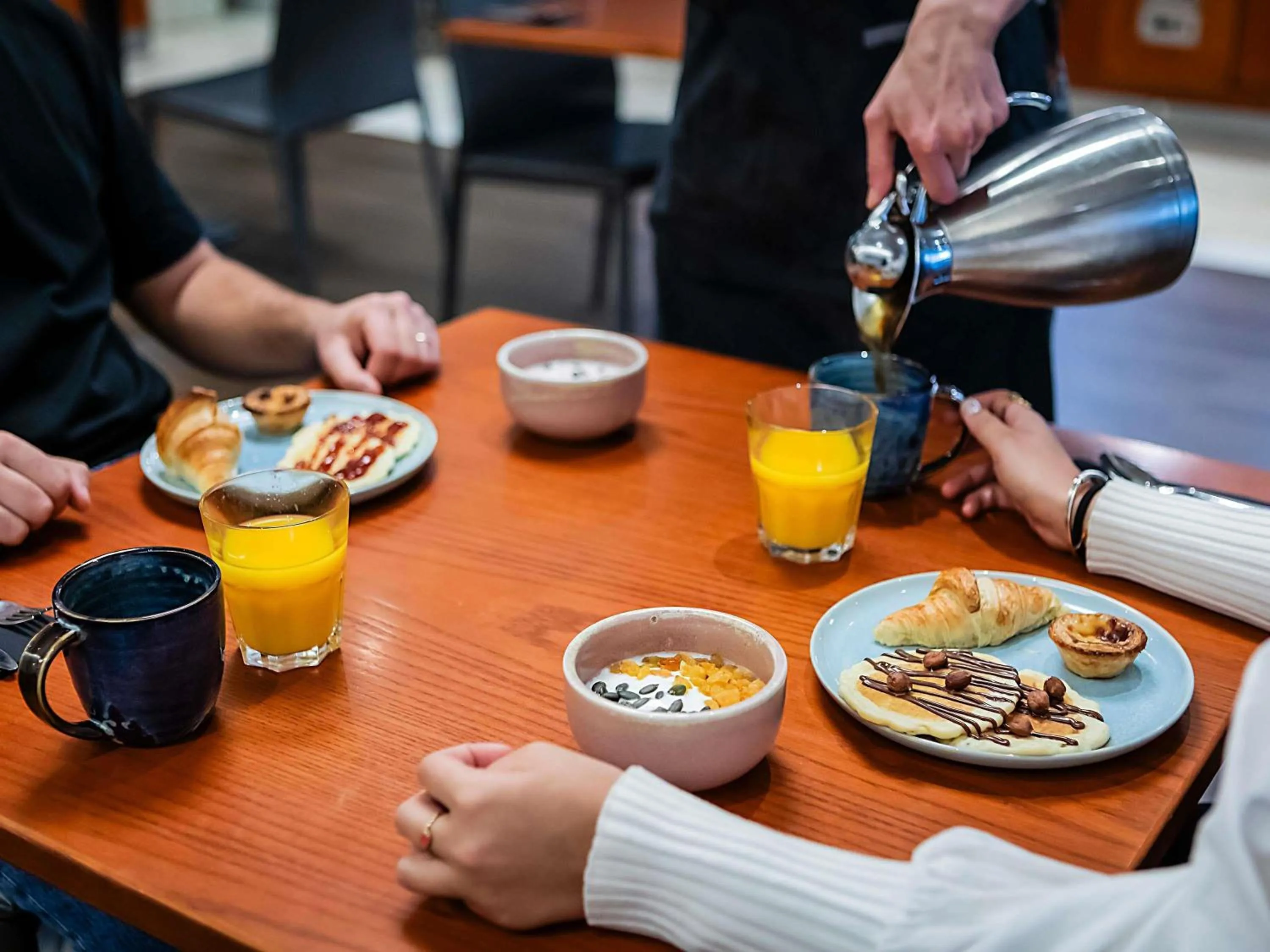 Breakfast in Hotel Mercure Lisboa