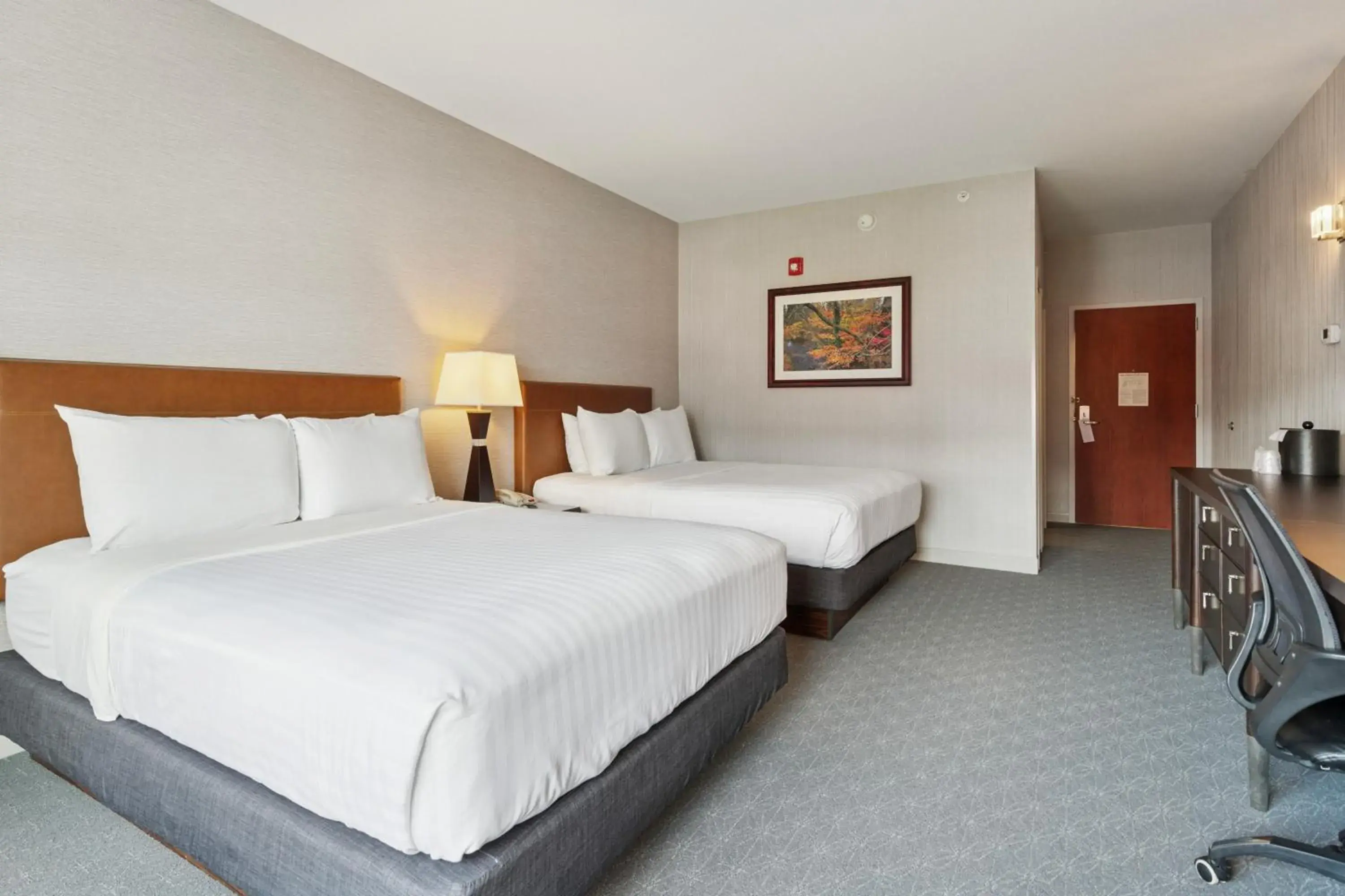 Deluxe Queen Room with Two Queen Beds in The Hotel Warner Deluxe Queen Room with Two Queen Beds in The Hotel Warner