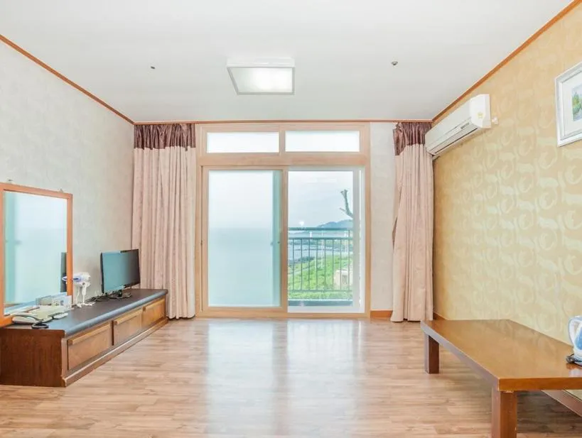 Jeju Ilsung Beach Condo
