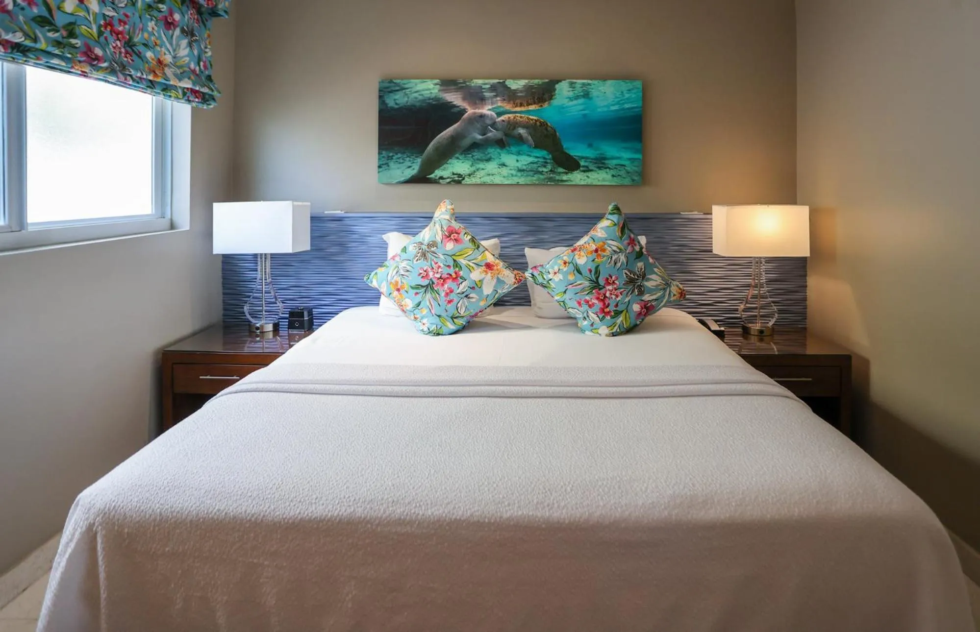 Bed in Orchid Key Inn - Adults Only