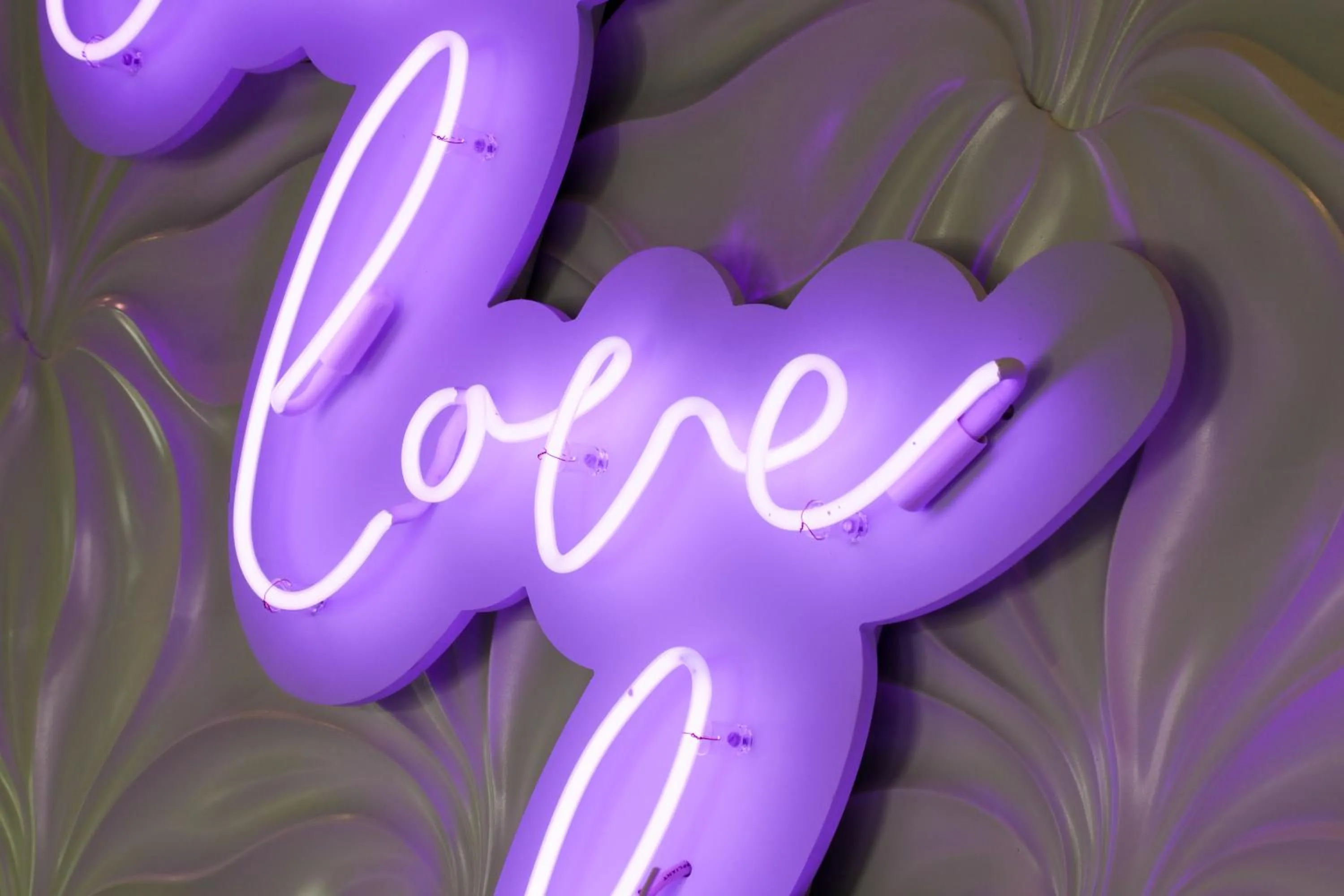 Decorative detail in Orchid Key Inn - Adults Only