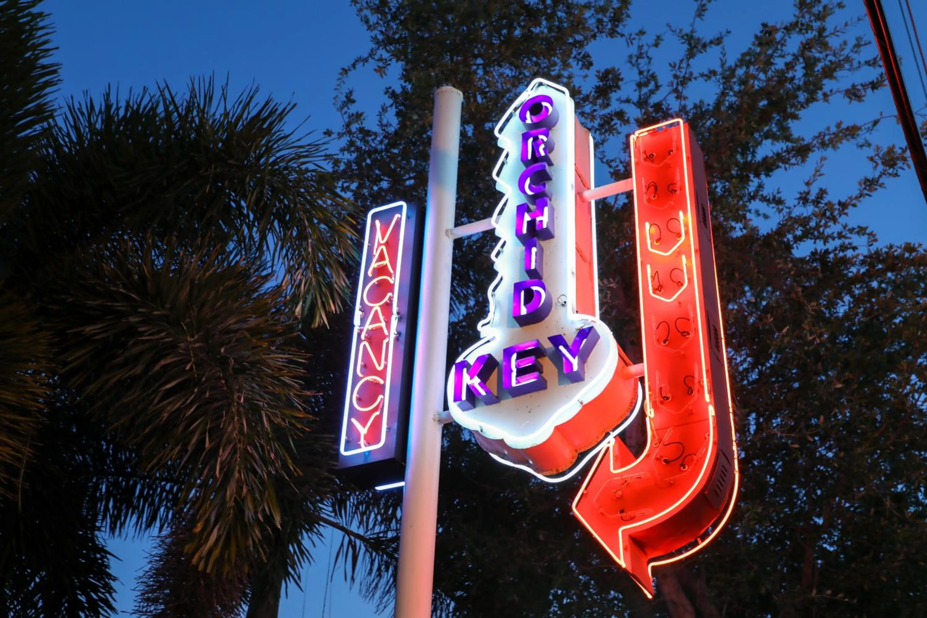 Orchid Key Inn - Adults Only