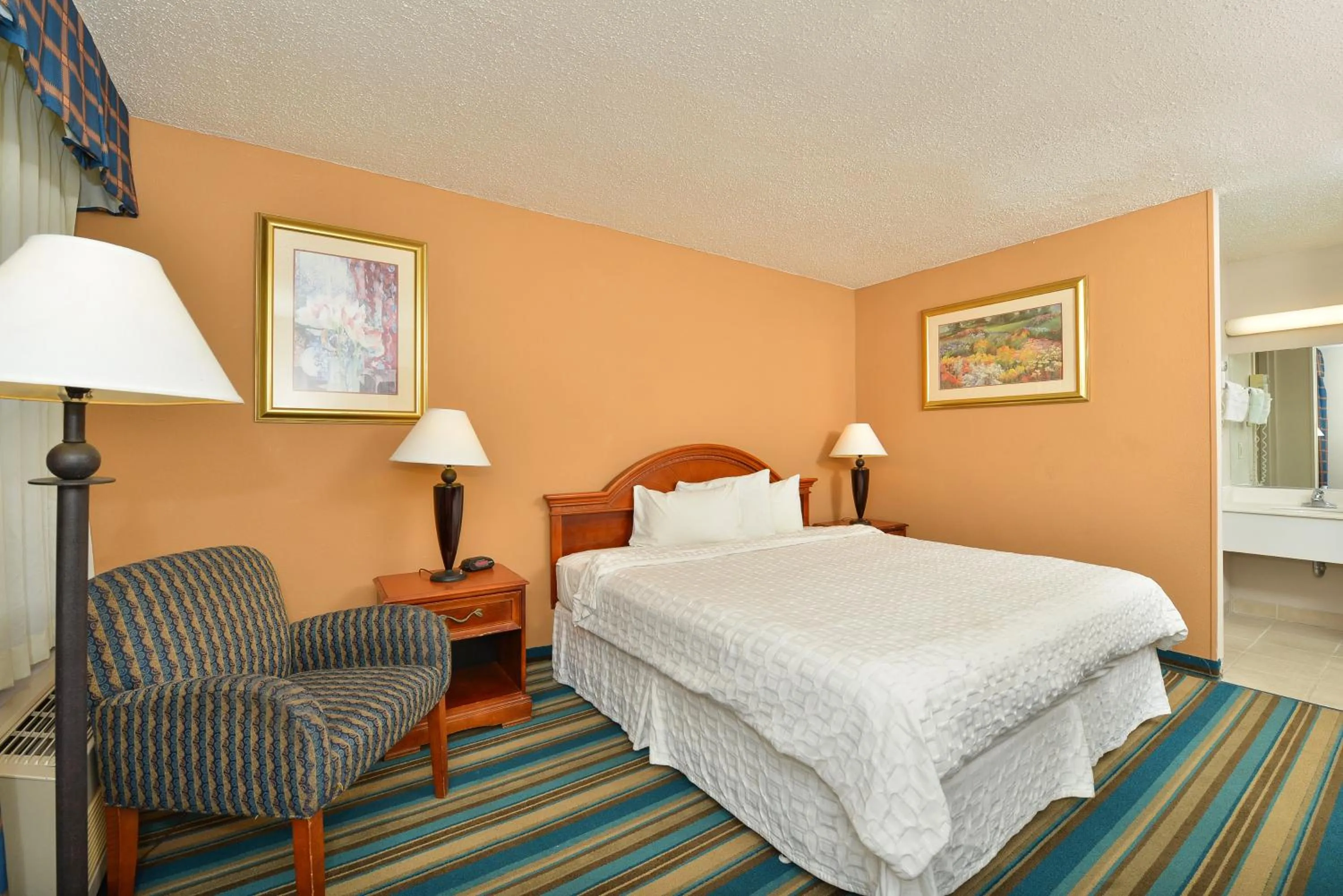 Bedroom, Bed in Motel 6-Gainesville, FL