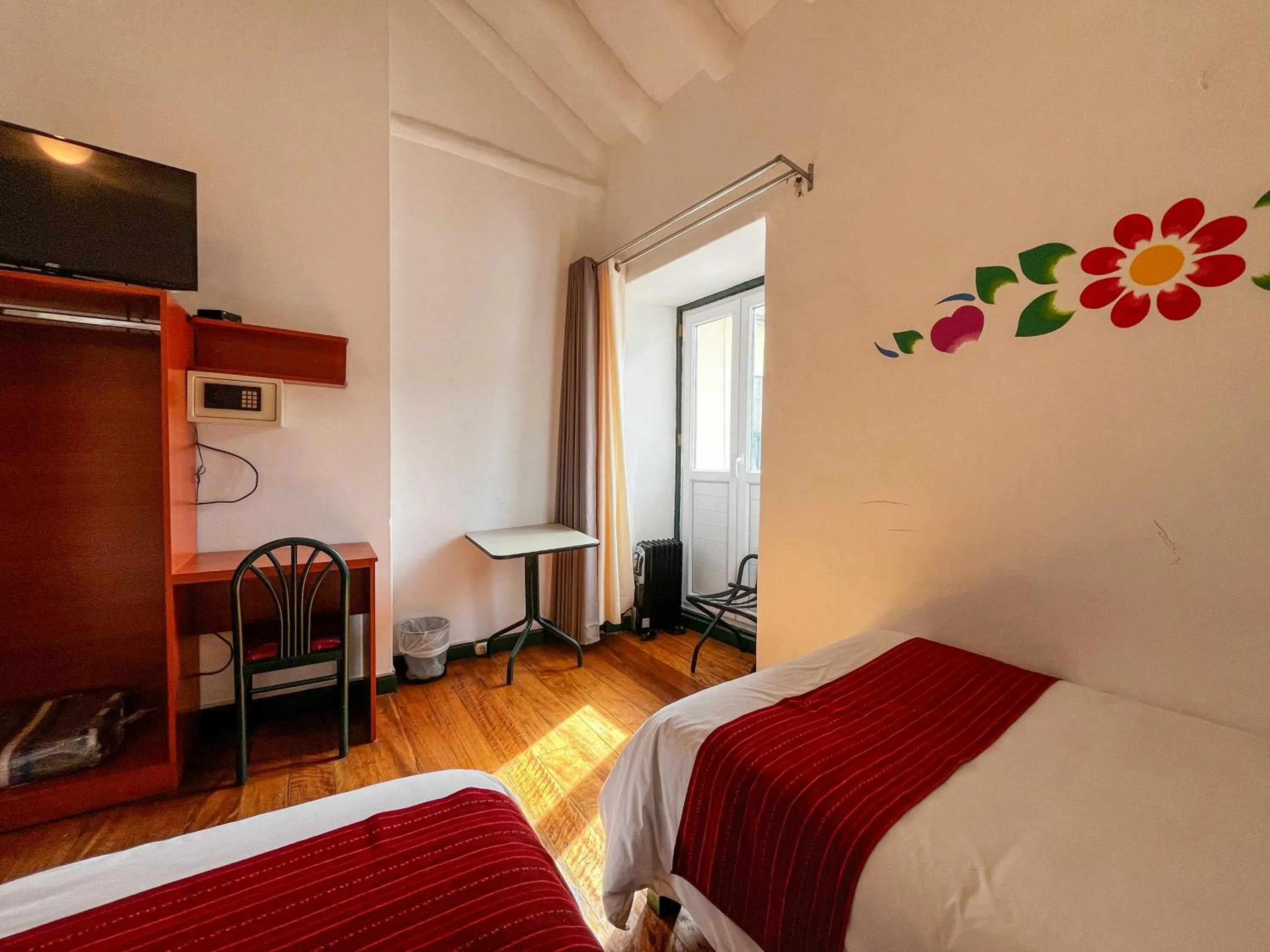 Bedroom, Bed in Cusco Plaza Nazarenas