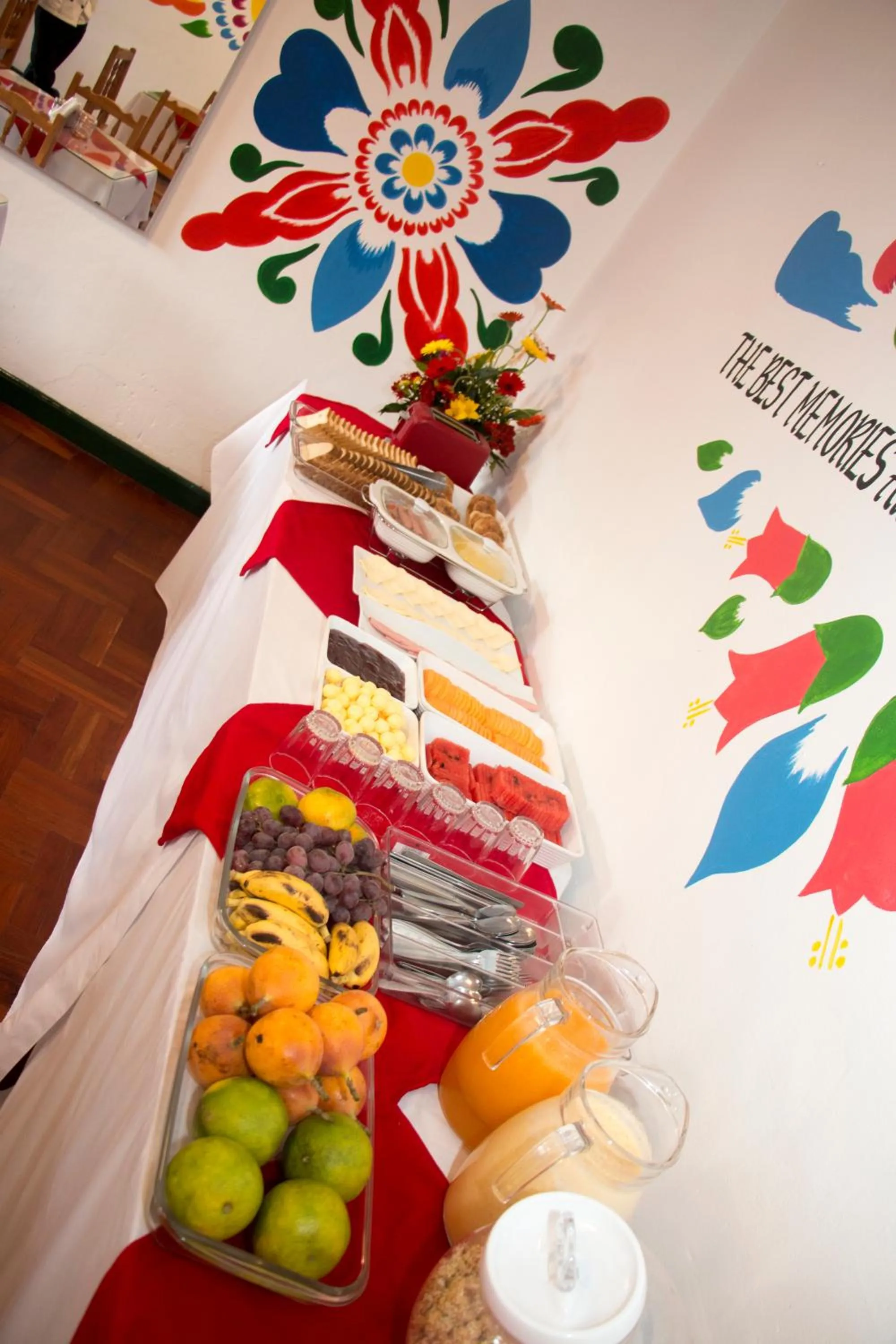 Food and drinks in Cusco Plaza Nazarenas