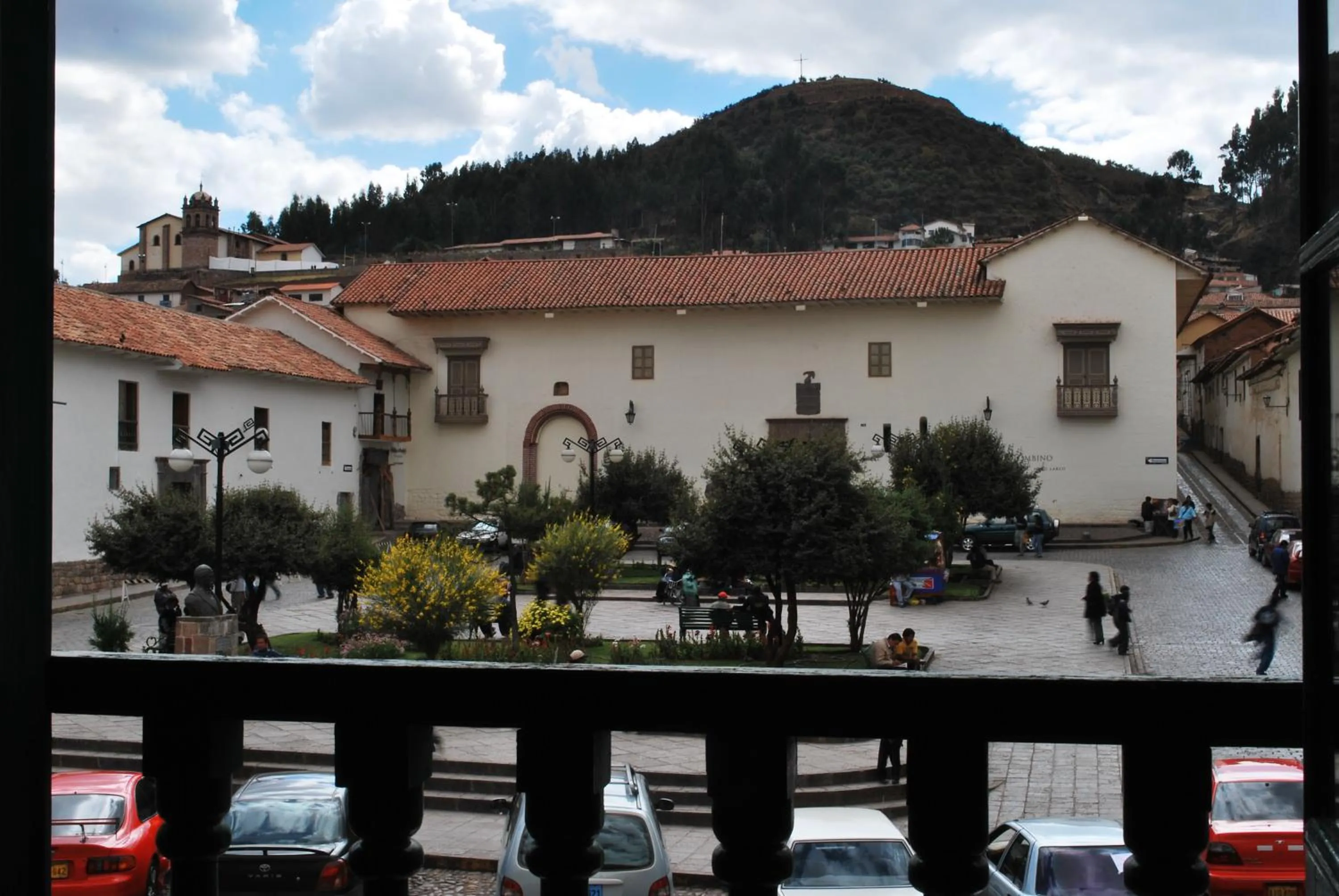 Mountain view in Cusco Plaza Nazarenas