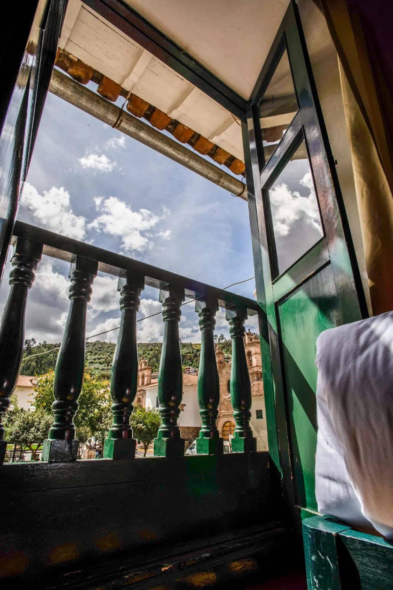 Balcony/Terrace, Bed in Cusco Plaza Nazarenas