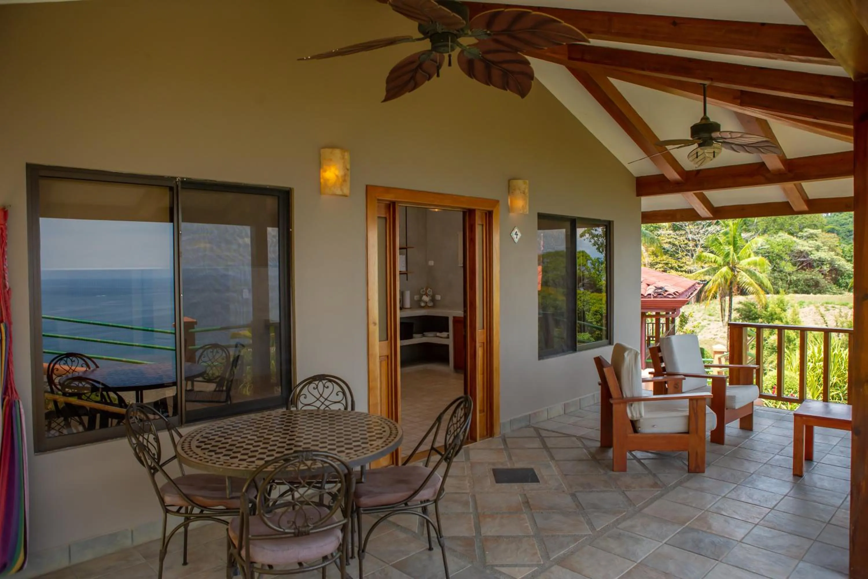 Balcony/Terrace in Villas Alturas