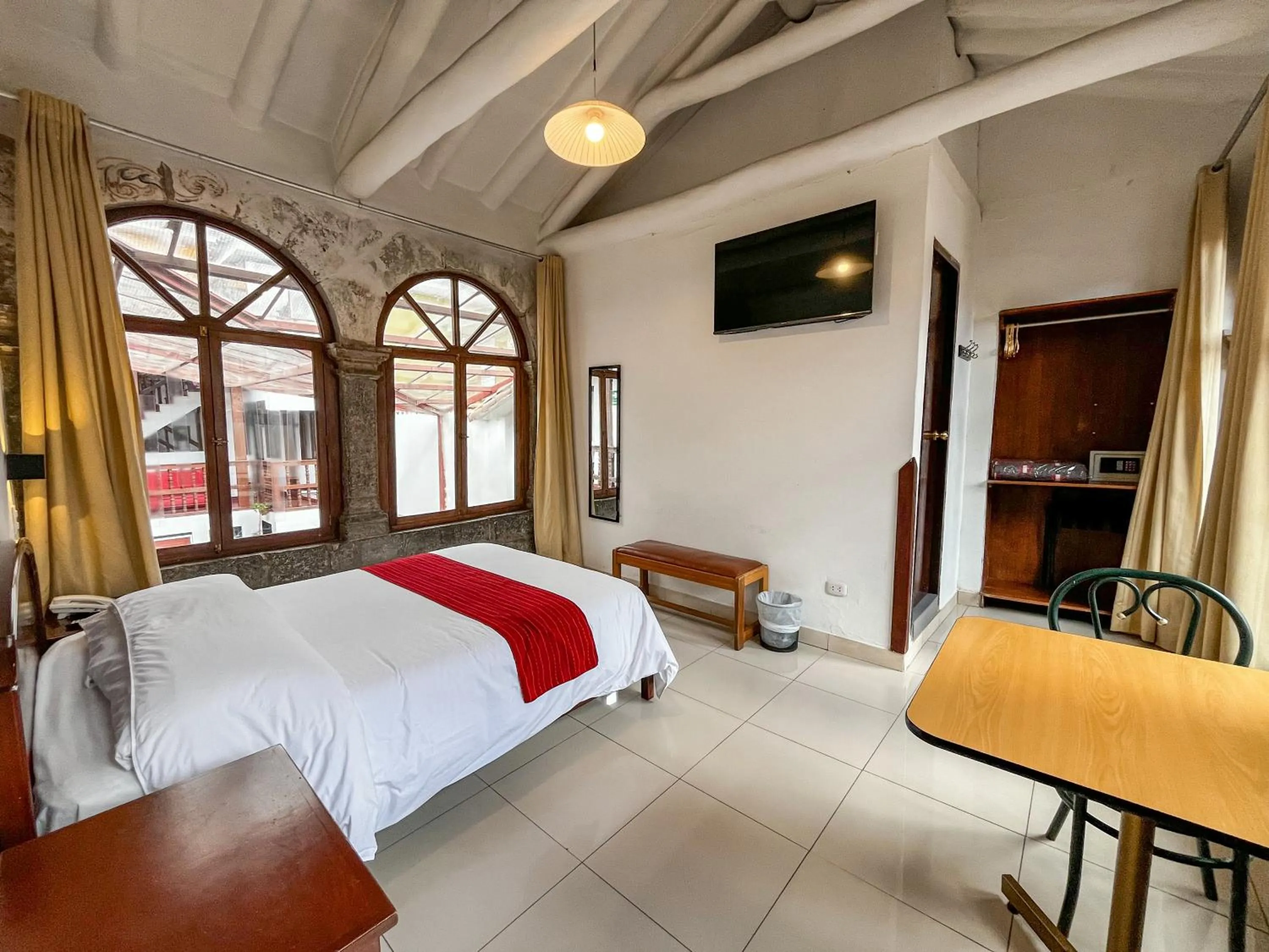 Bedroom, Bed in Hotel Cusco Plaza Saphi