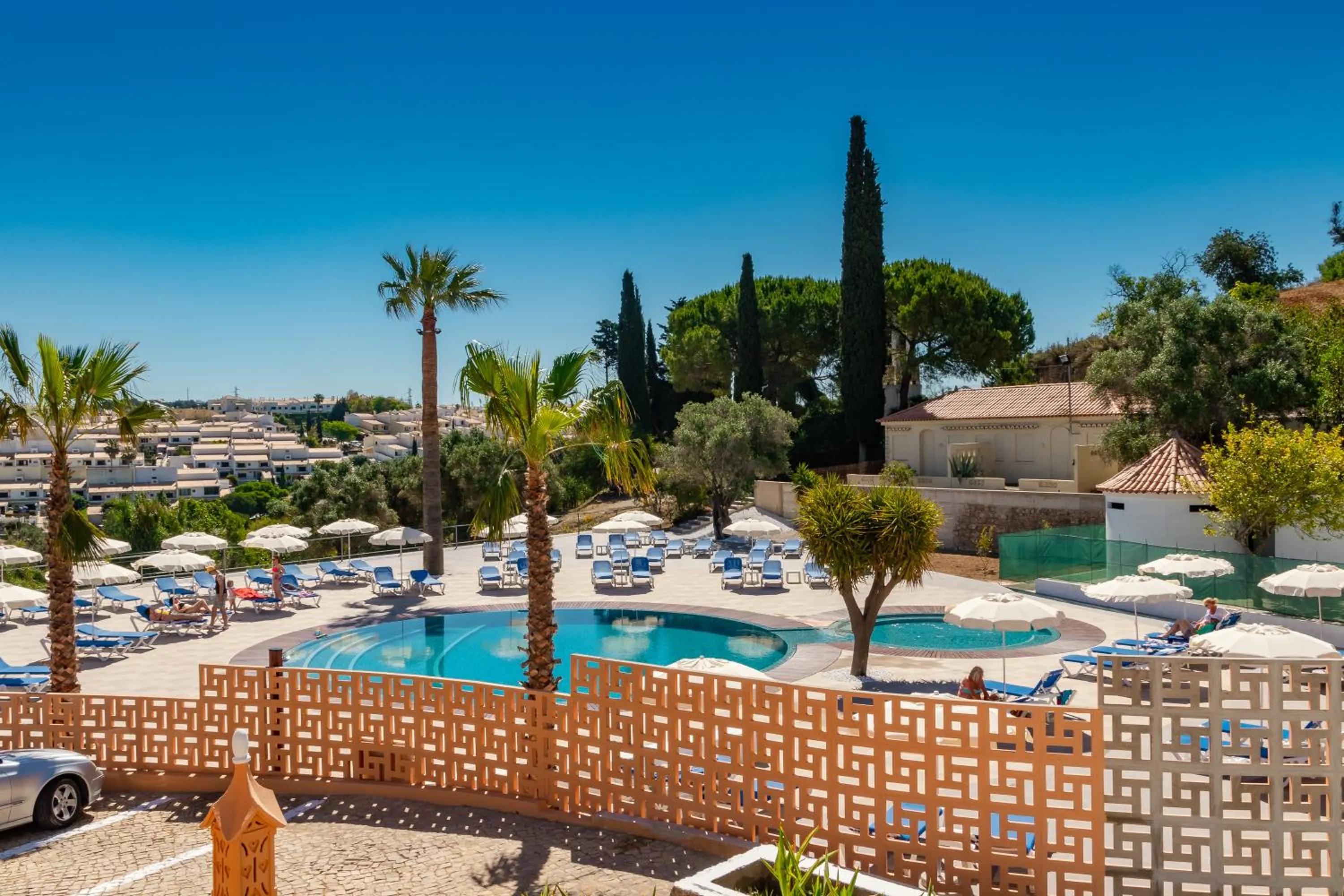 Day in Oleandro Country Club