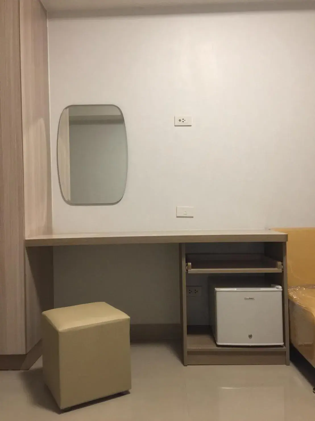 Deluxe Family Room in Roseate Bangkok Hotel Deluxe Family Room in Roseate Bangkok Hotel