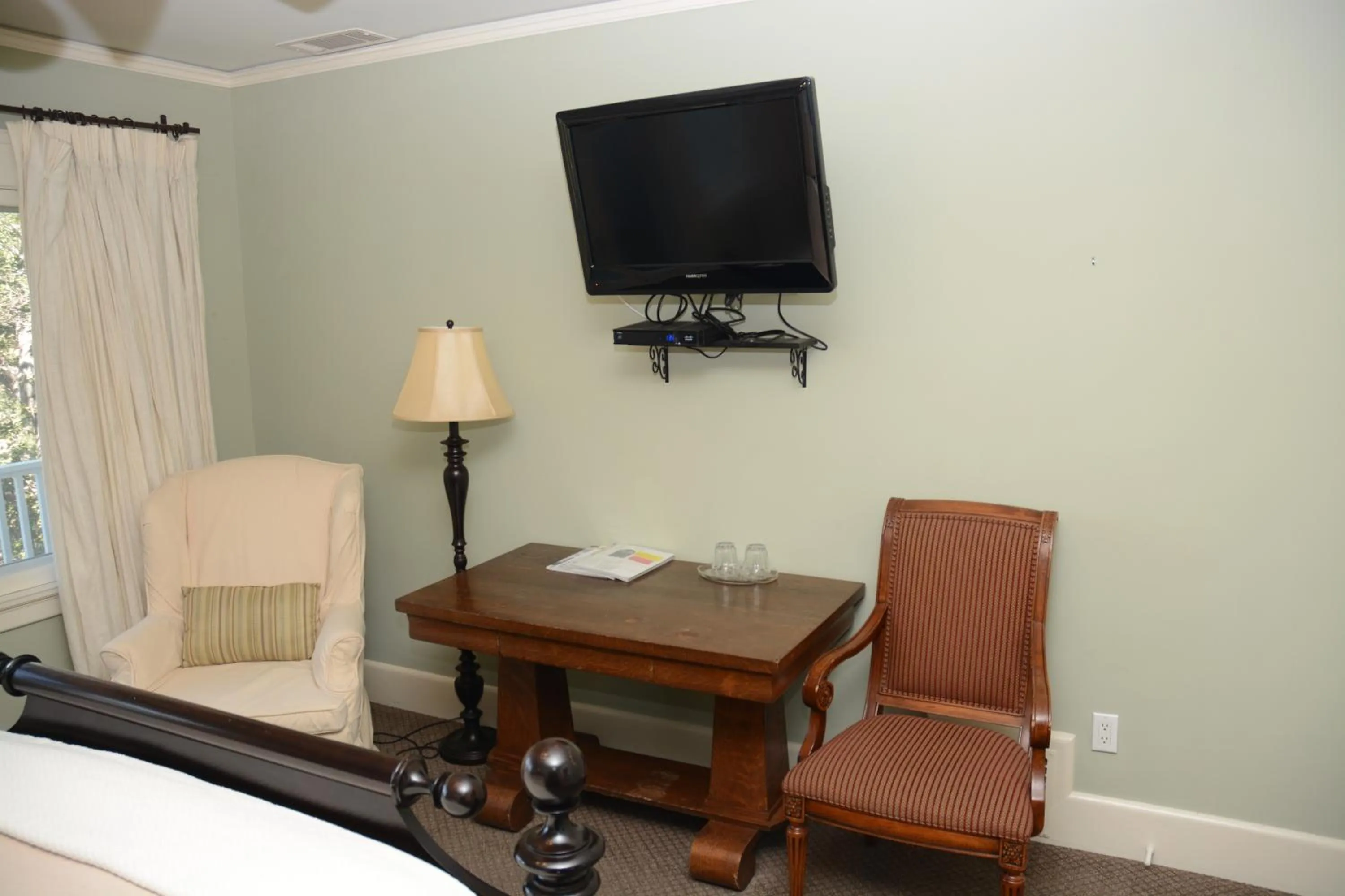 Bed in Arroyo Vista Inn