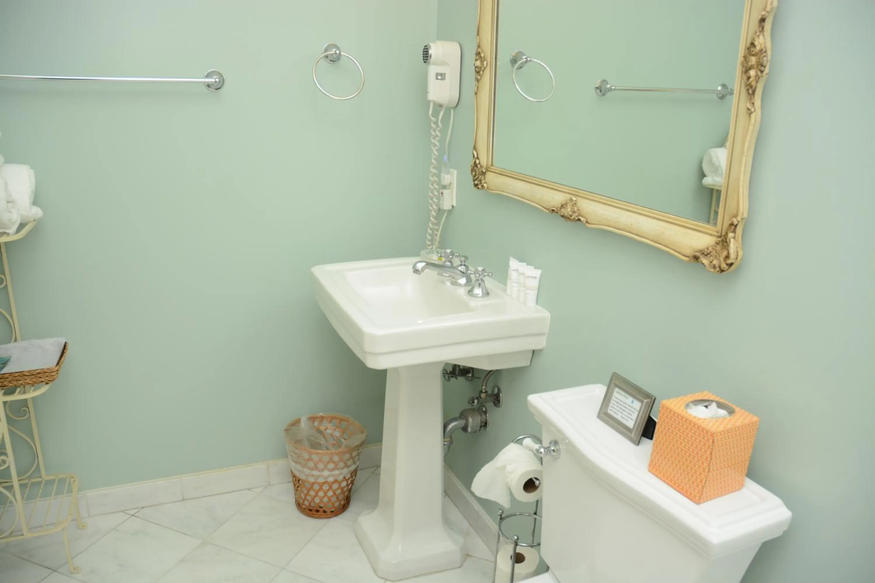 Bed in Arroyo Vista Inn