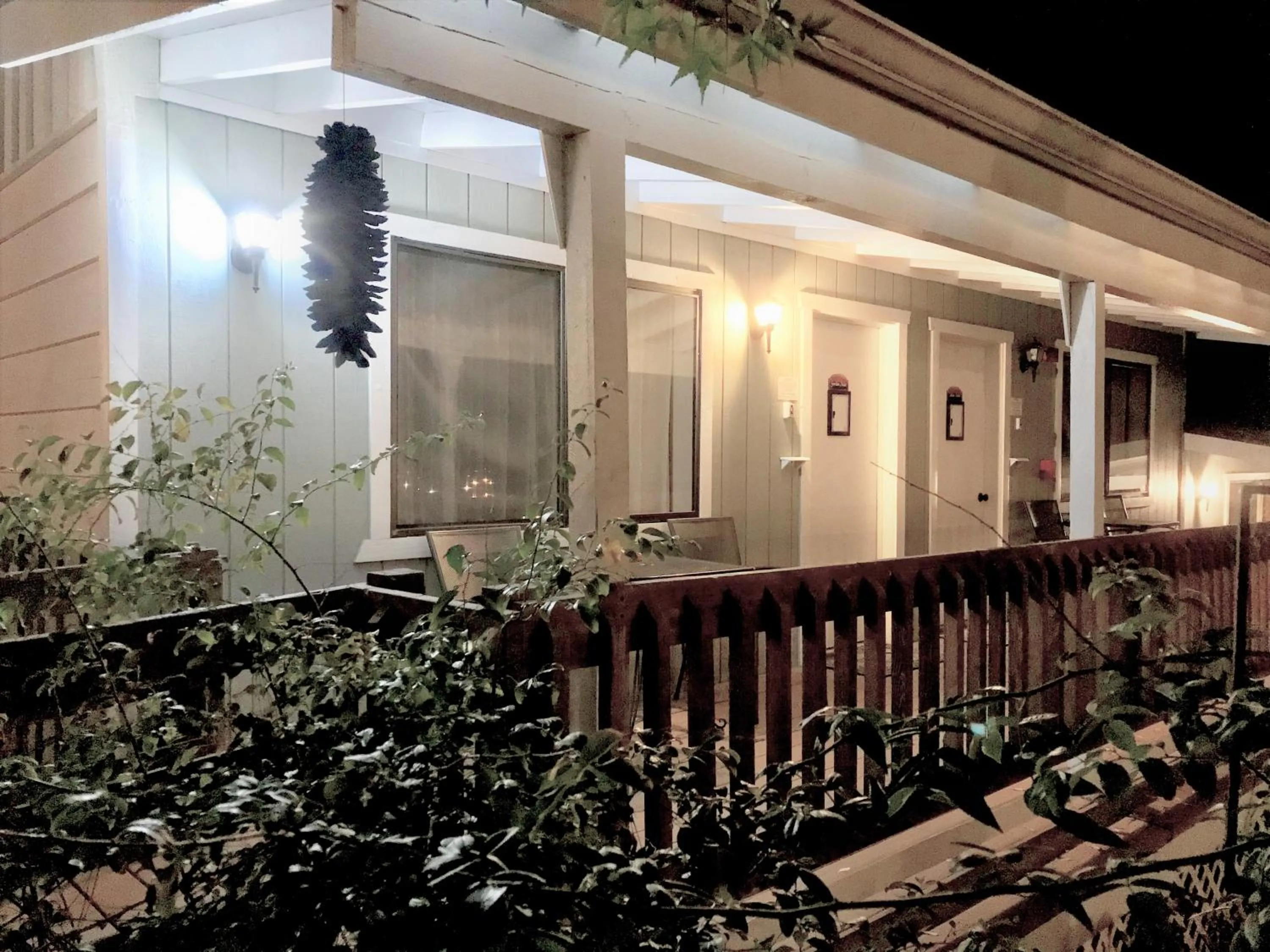 Patio in Sierra Mountain Lodge - Vacation Rentals - Yosemite