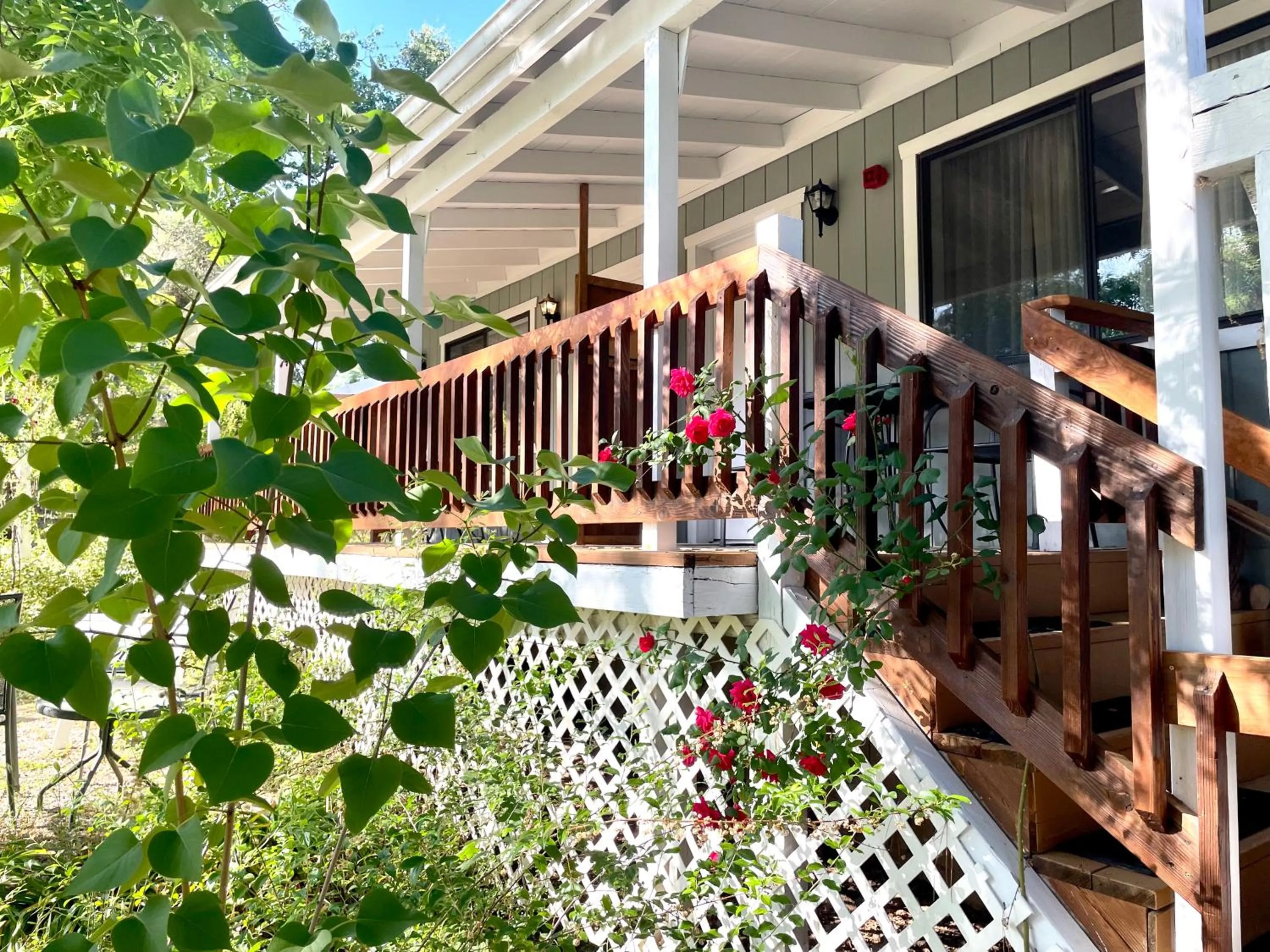 Balcony/Terrace in Sierra Mountain Lodge - Vacation Rentals - Yosemite