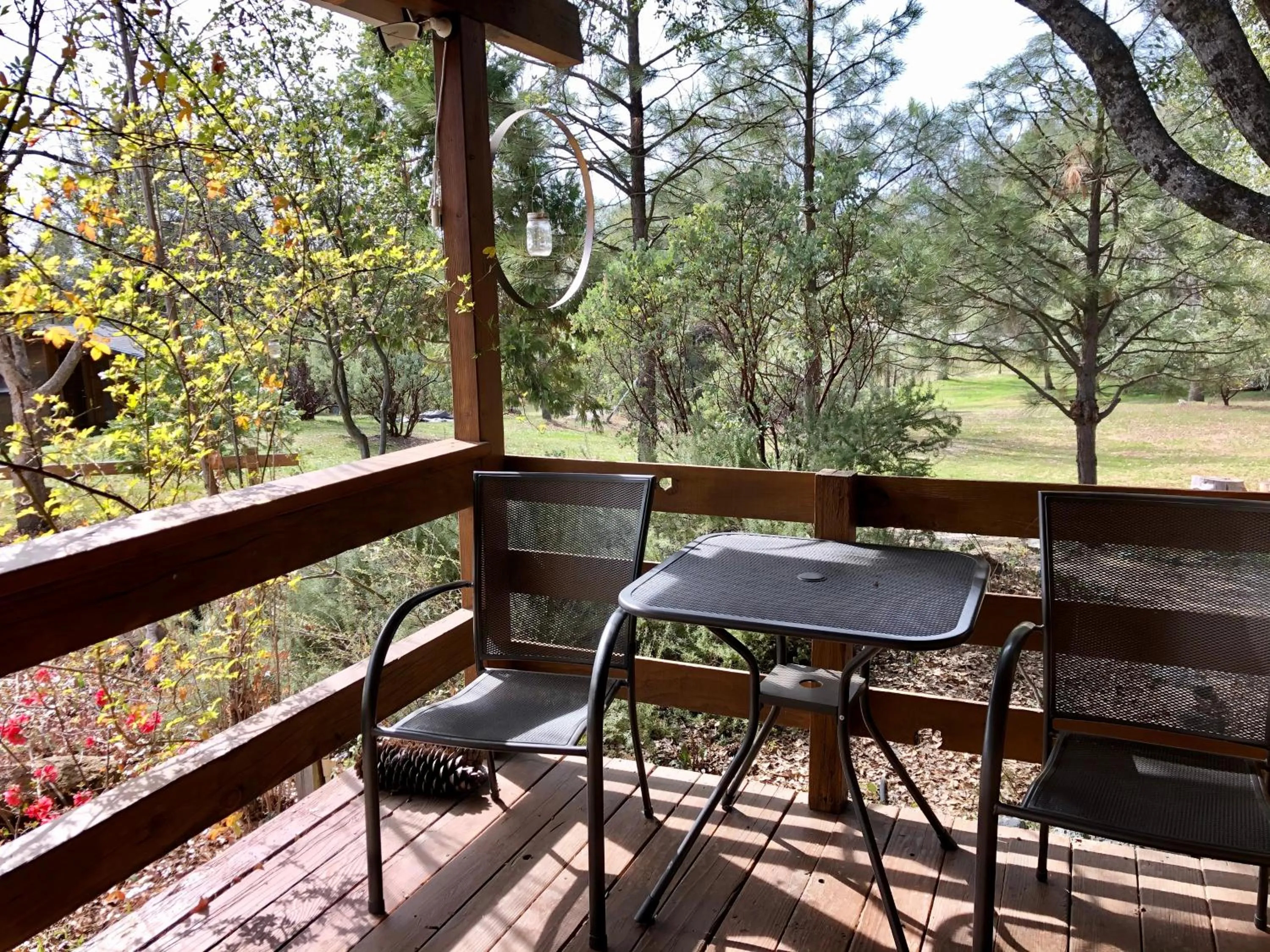 Patio in Sierra Mountain Lodge - Vacation Rentals - Yosemite