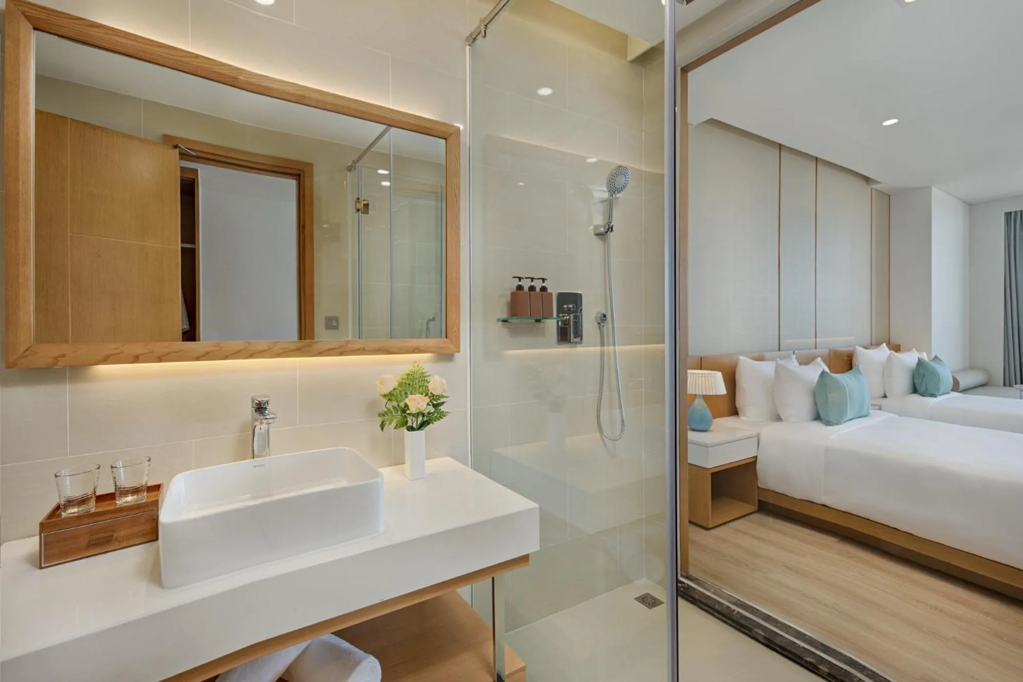 Bathroom, Bed in TMS Hotel Da Nang Beach