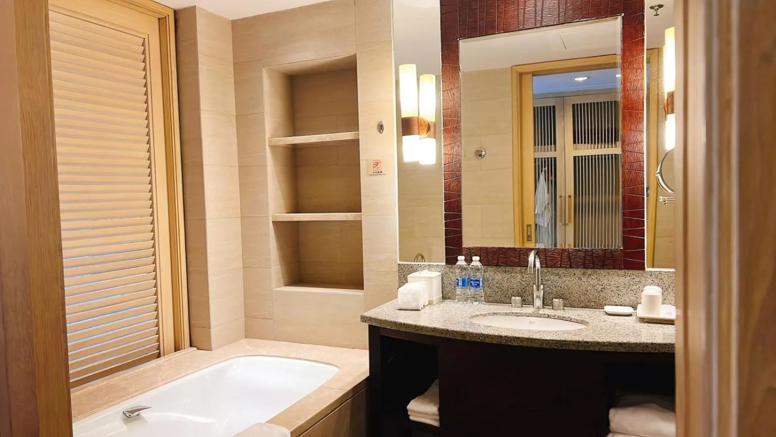 Property building in Sheraton Huizhou Beach Resort