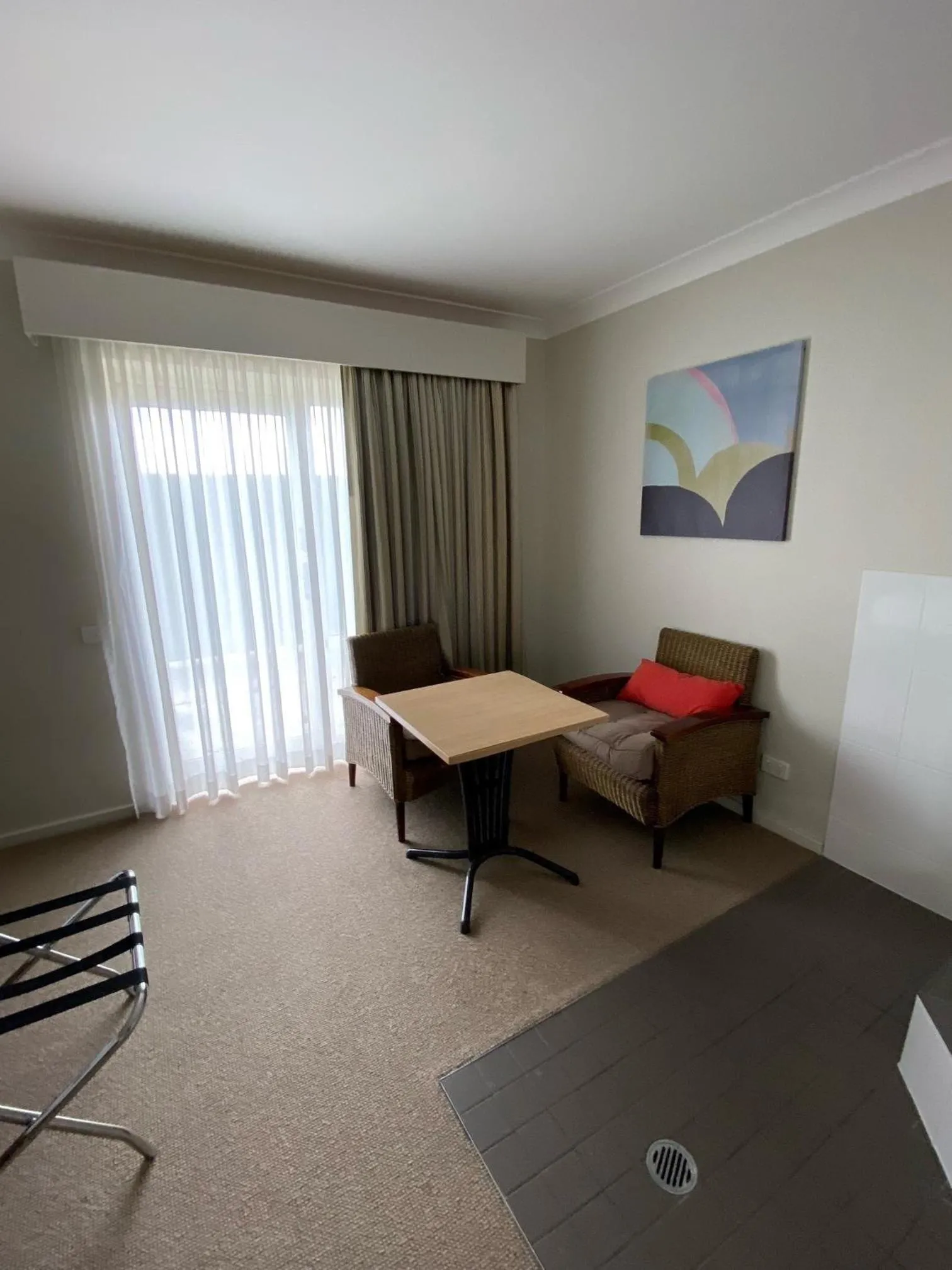 Seating area in Maitland City Motel