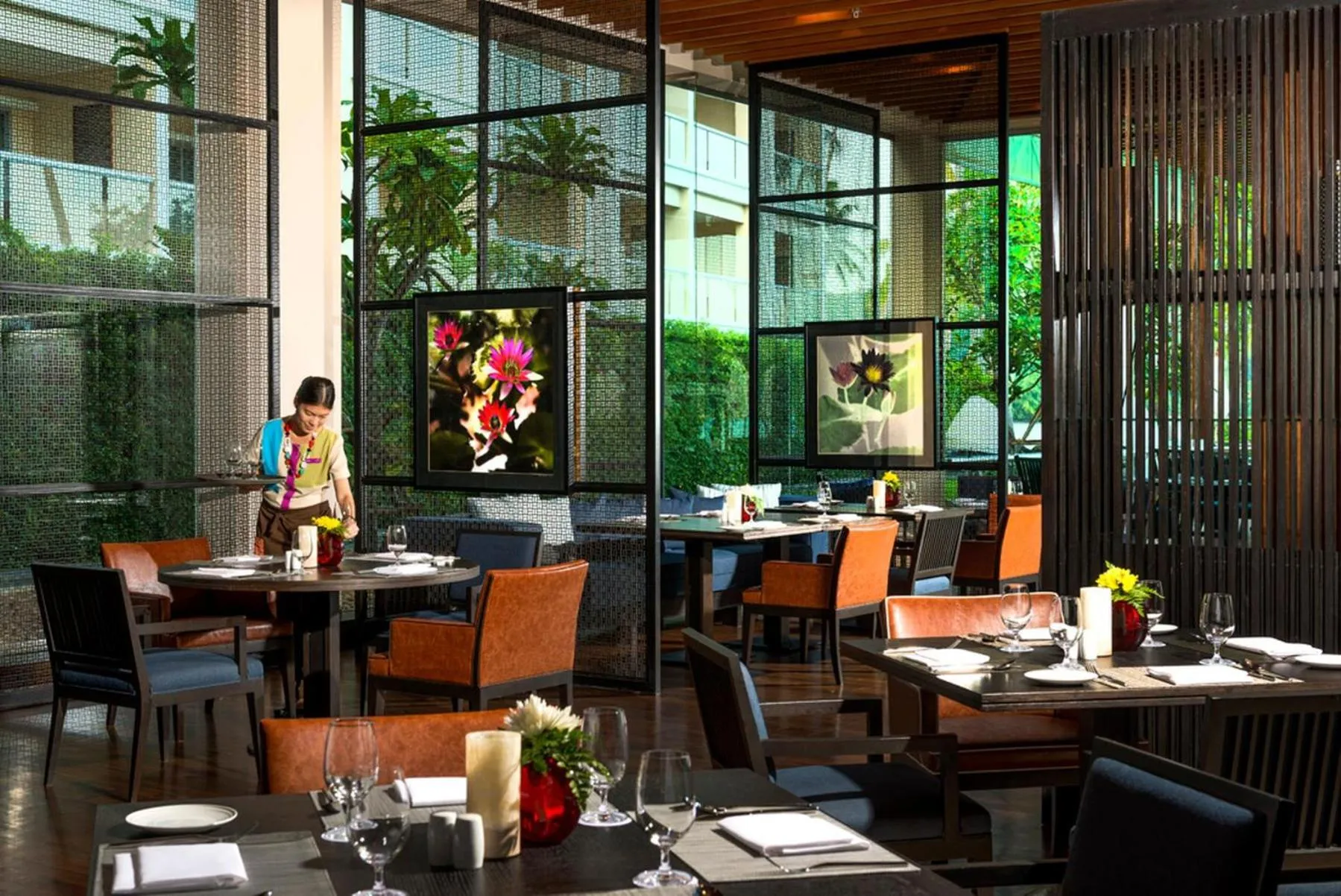 Restaurant/Places to Eat in Phuket Panwa Beachfront Resort