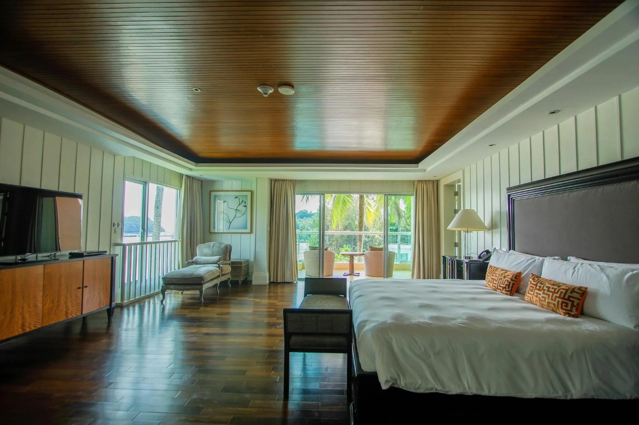 Photo of the whole room in Phuket Panwa Beachfront Resort