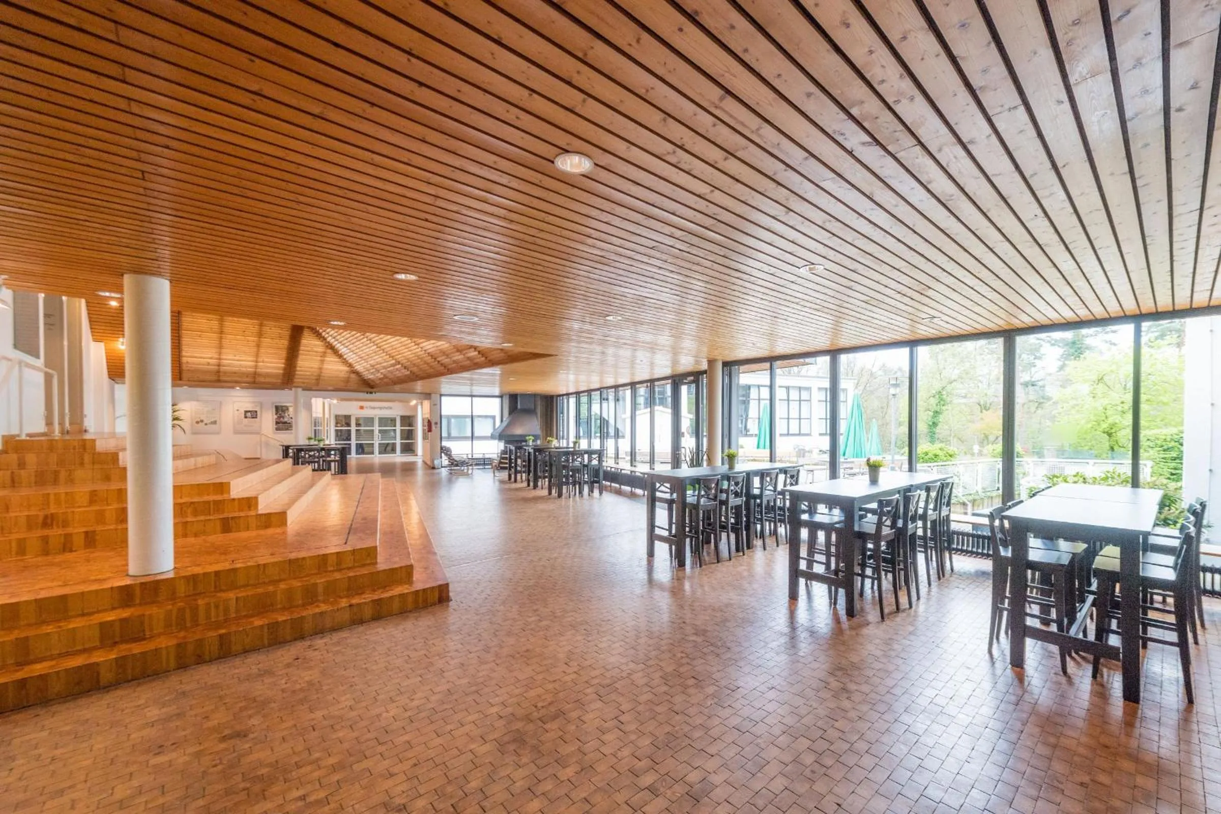 Lobby or reception in Bildungs- und Tagungshaus Haus Neuland