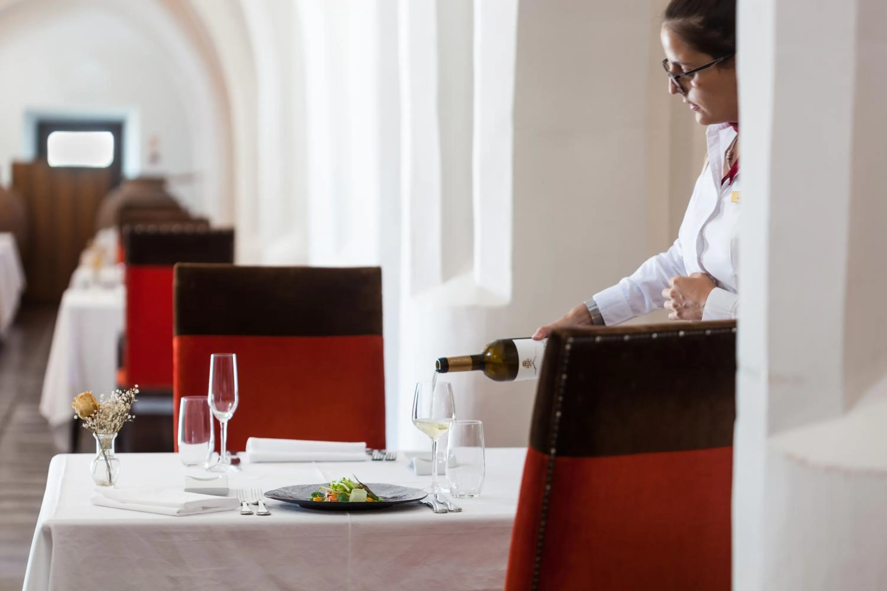 Restaurant/places to eat in Convento do Espinheiro, Historic Hotel & Spa