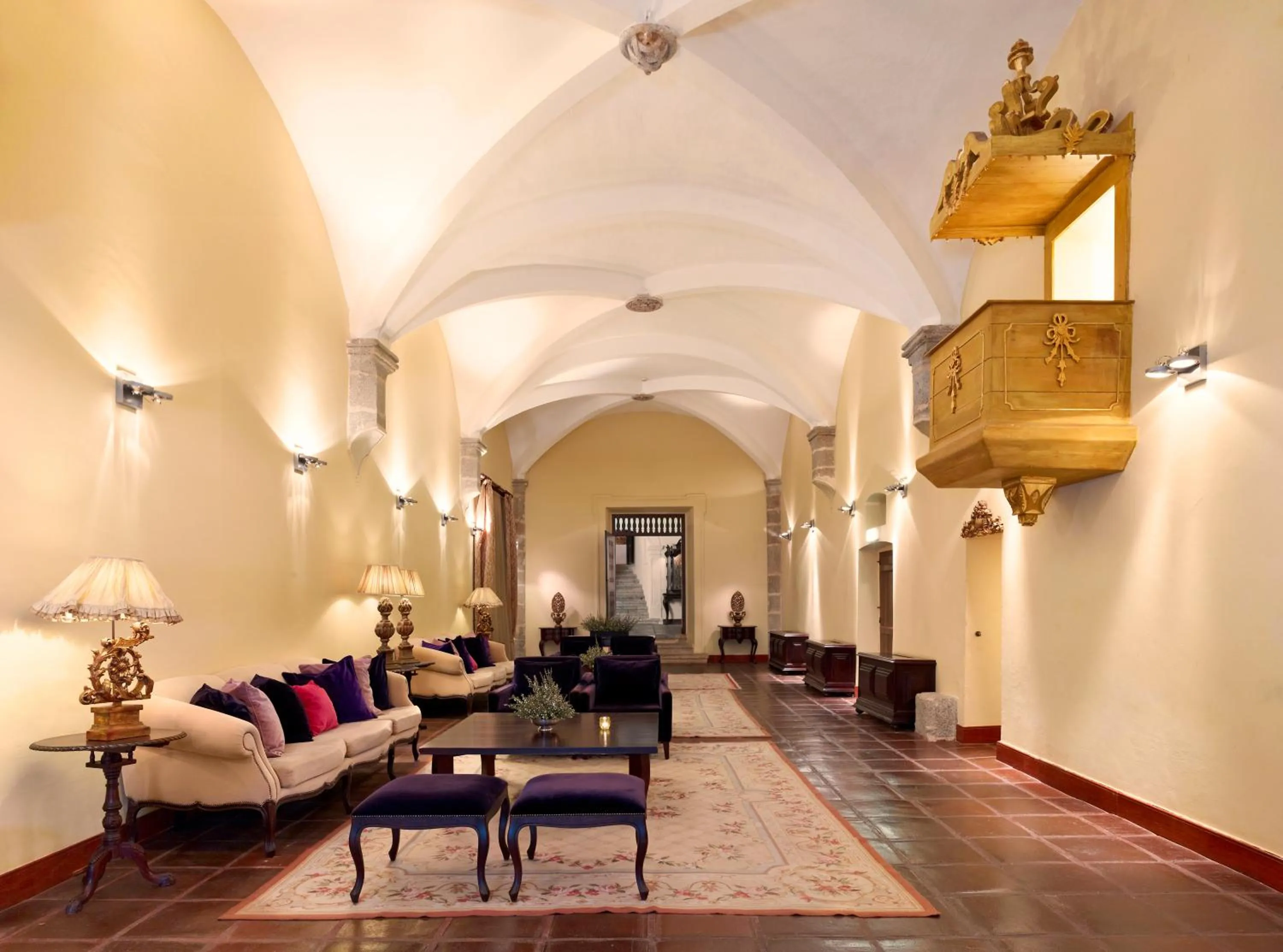 Lounge or bar in Convento do Espinheiro, Historic Hotel & Spa