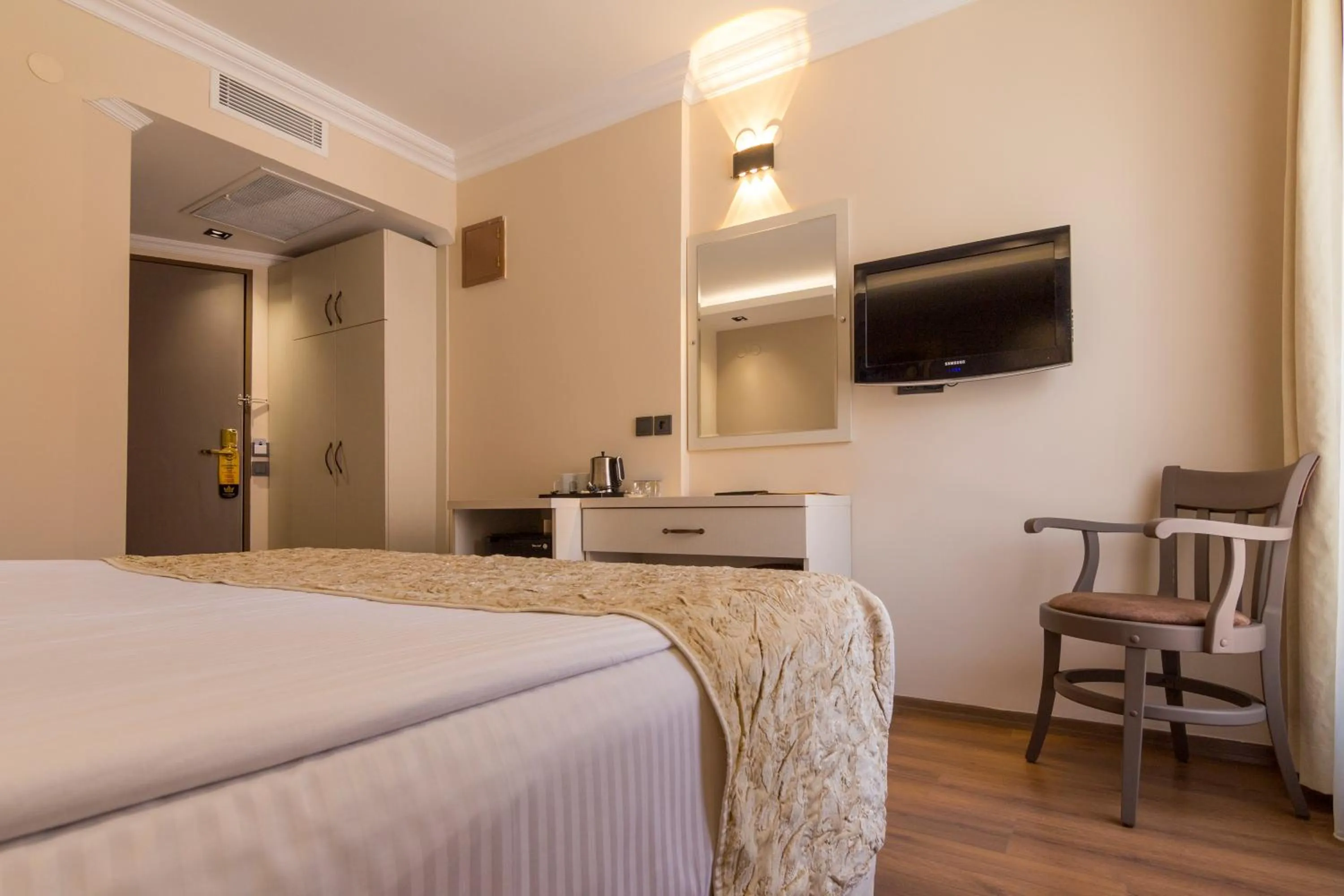 Bed in Ankara Royal Hotel