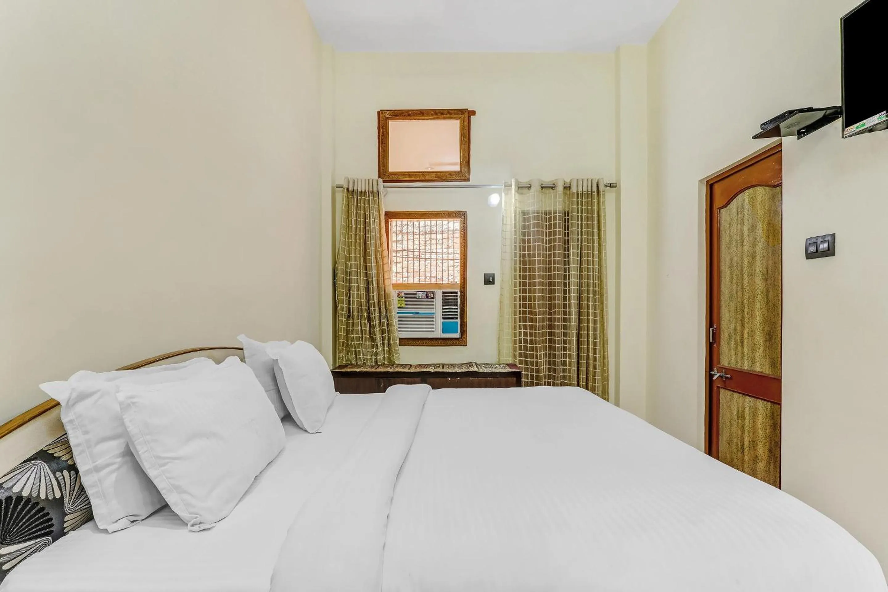 Bedroom, Bed in Hotel K V PALACE