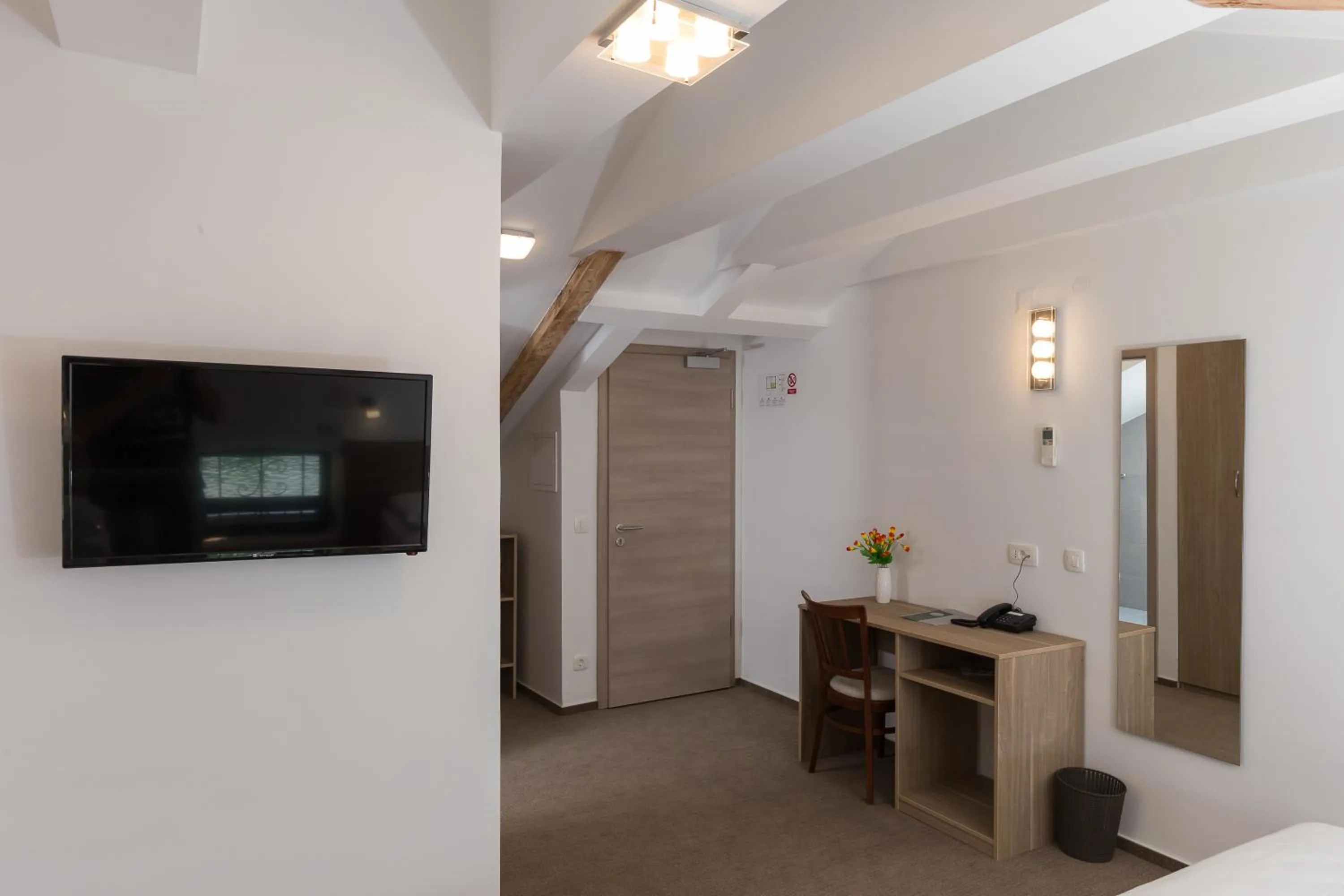 Dining area in Hotel Vimbula - Komolac